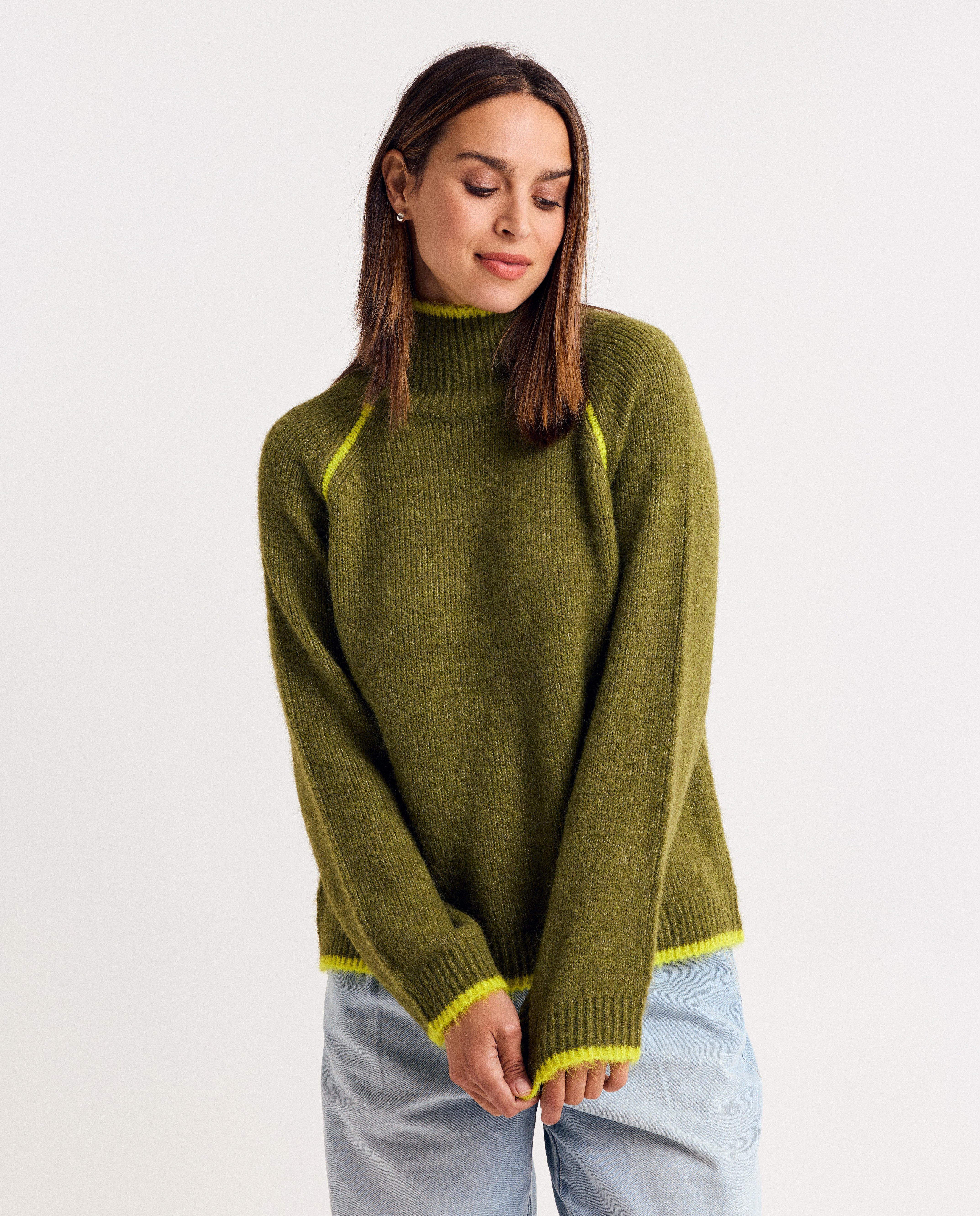 Pull avec coutures décoratives