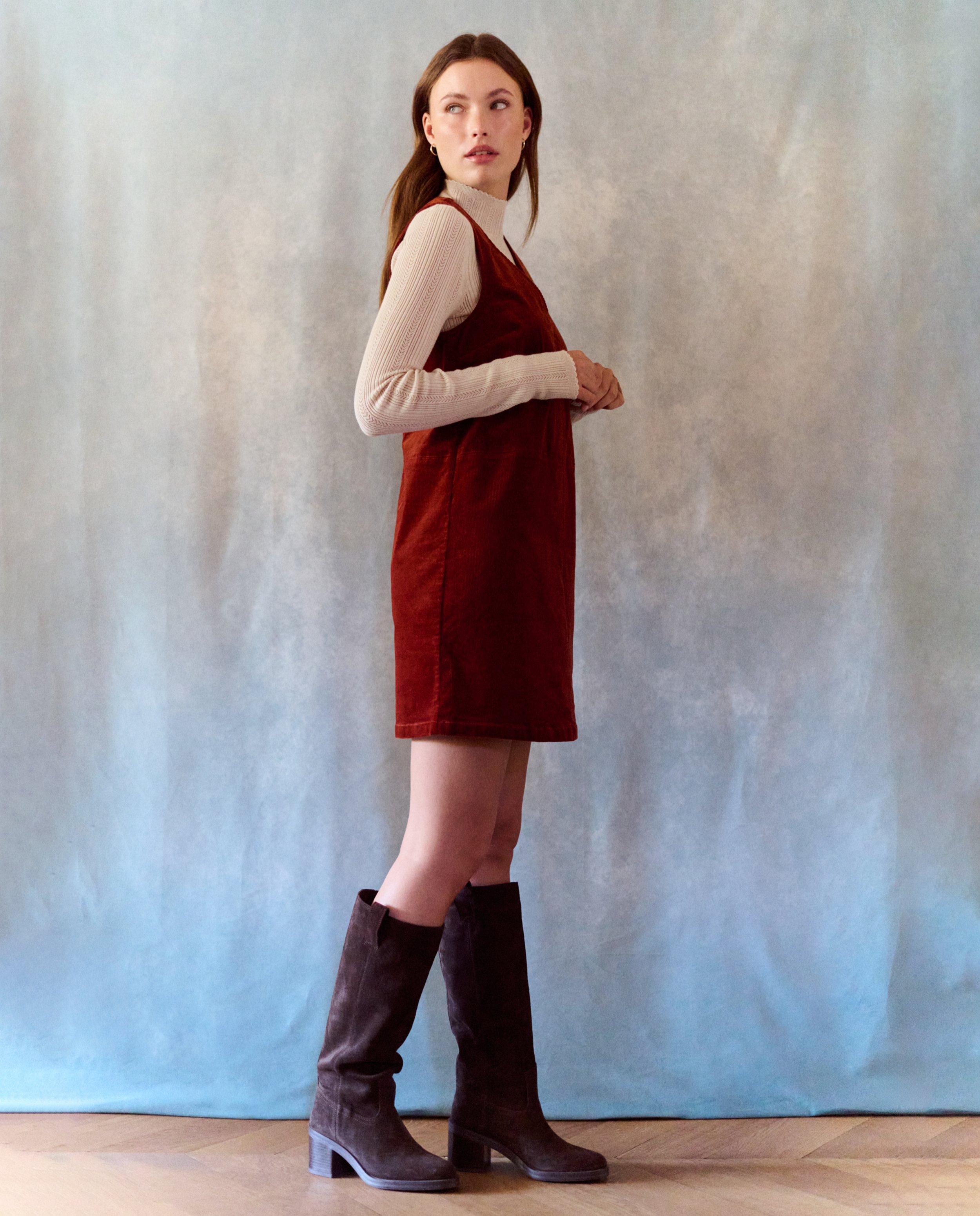 Robe rouge en velours &agrave; fines c&ocirc;tes - D&eacute;tails du produit - rouge - image num&eacute;ro 3