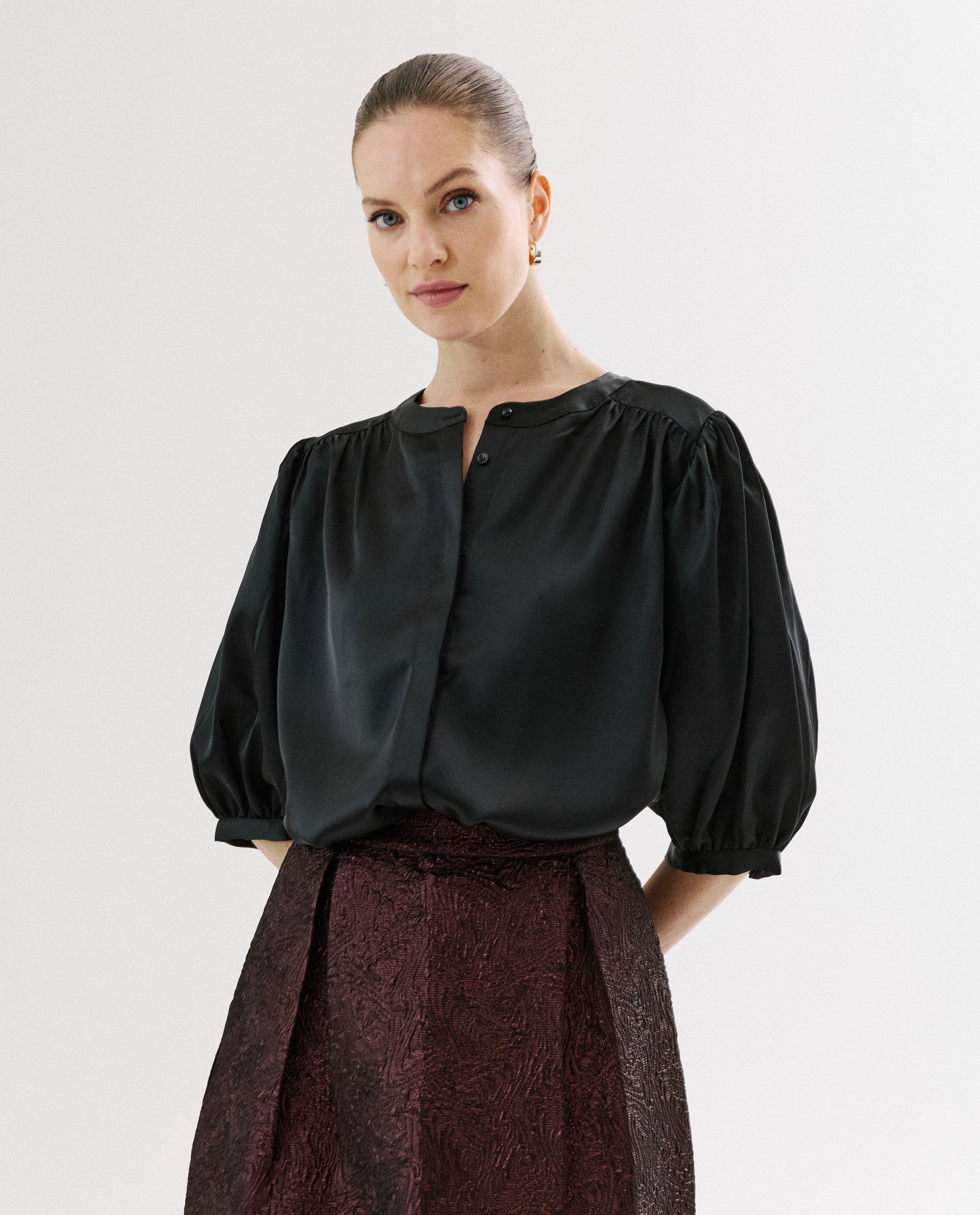 Satijnen blouse met ballonmouwen