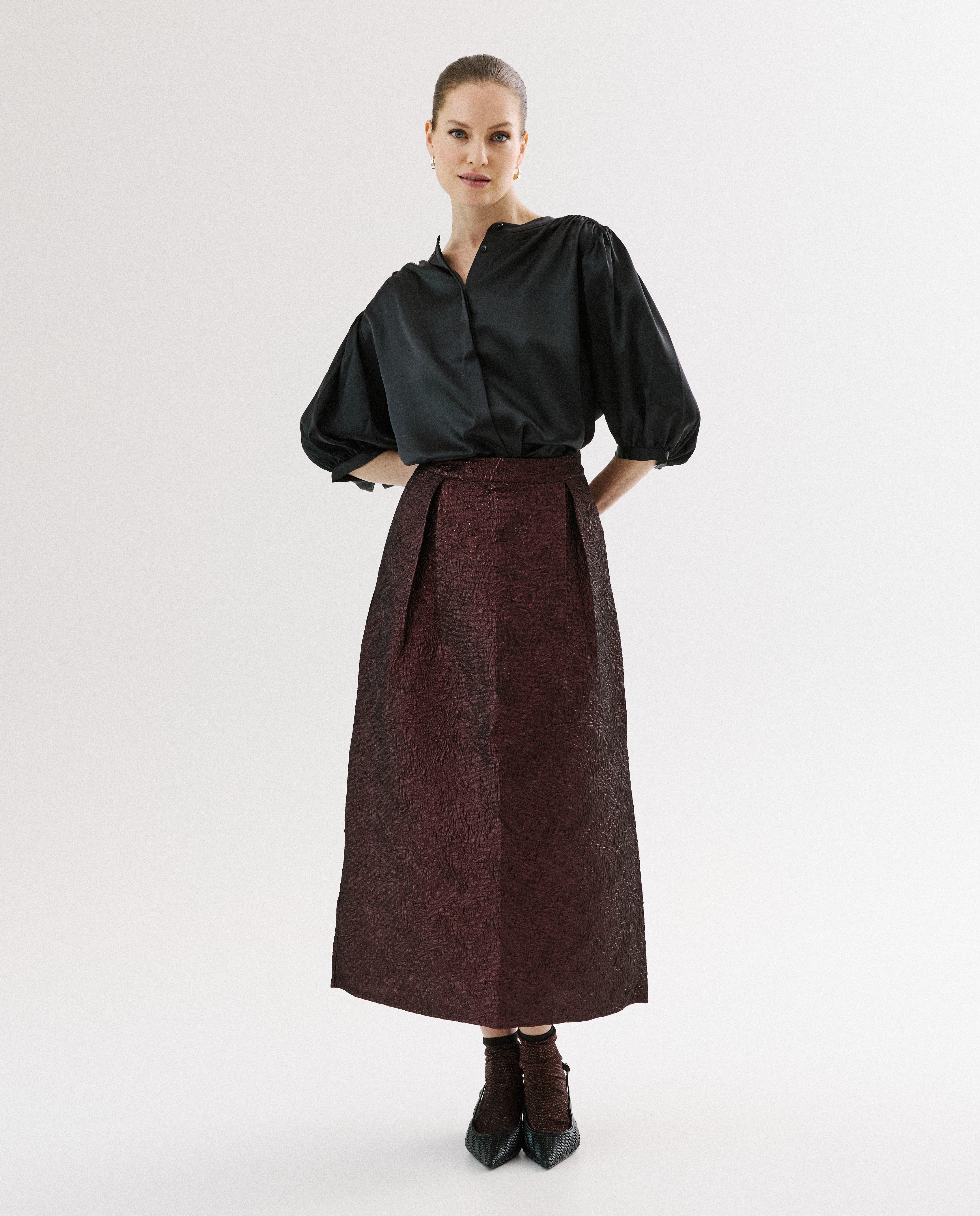 Satijnen blouse met ballonmouwen - Product Detail - zwart - afbeelding nummer 2