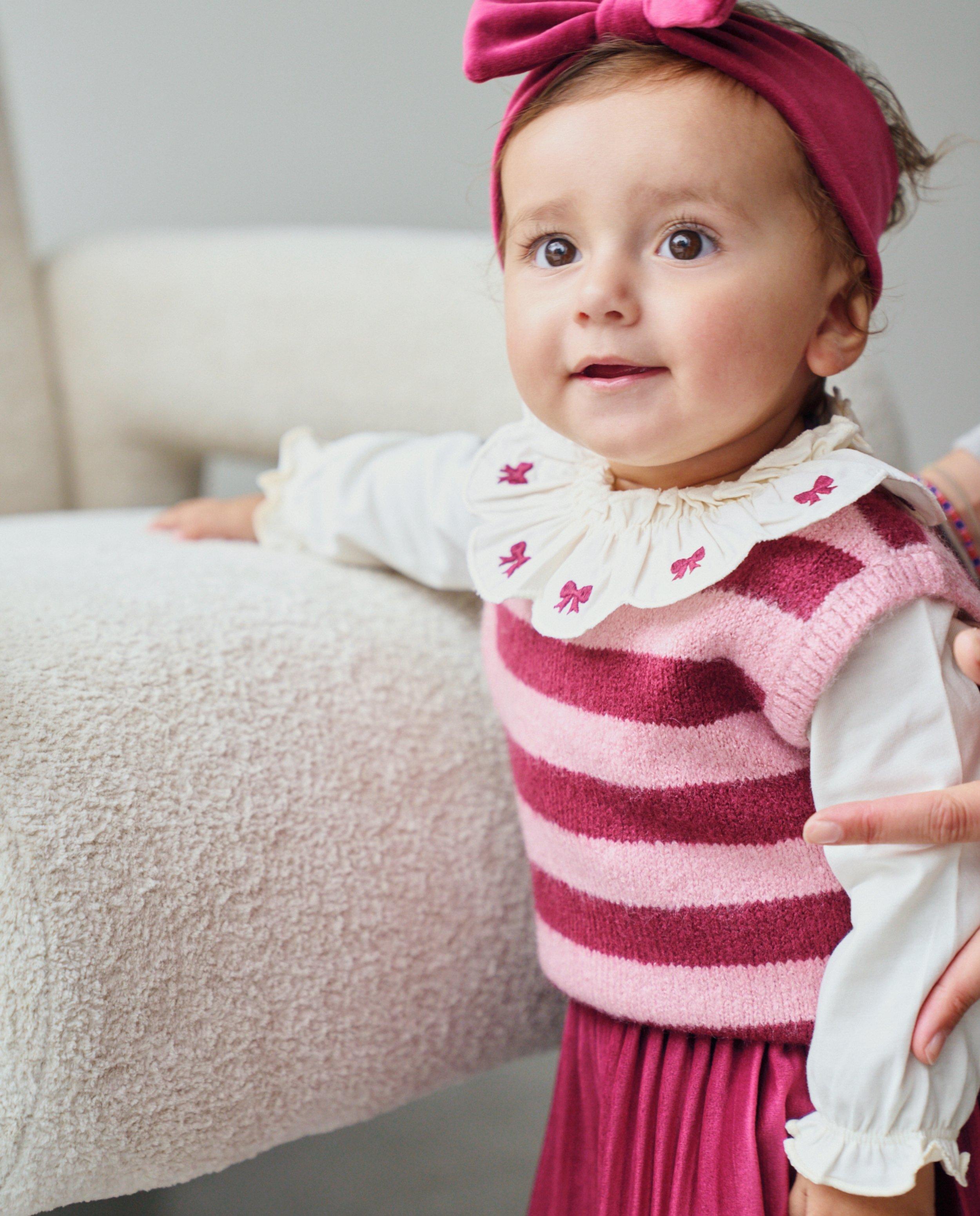 Blouse met geborduurde strikjes - Product Detail - wit - afbeelding nummer 1