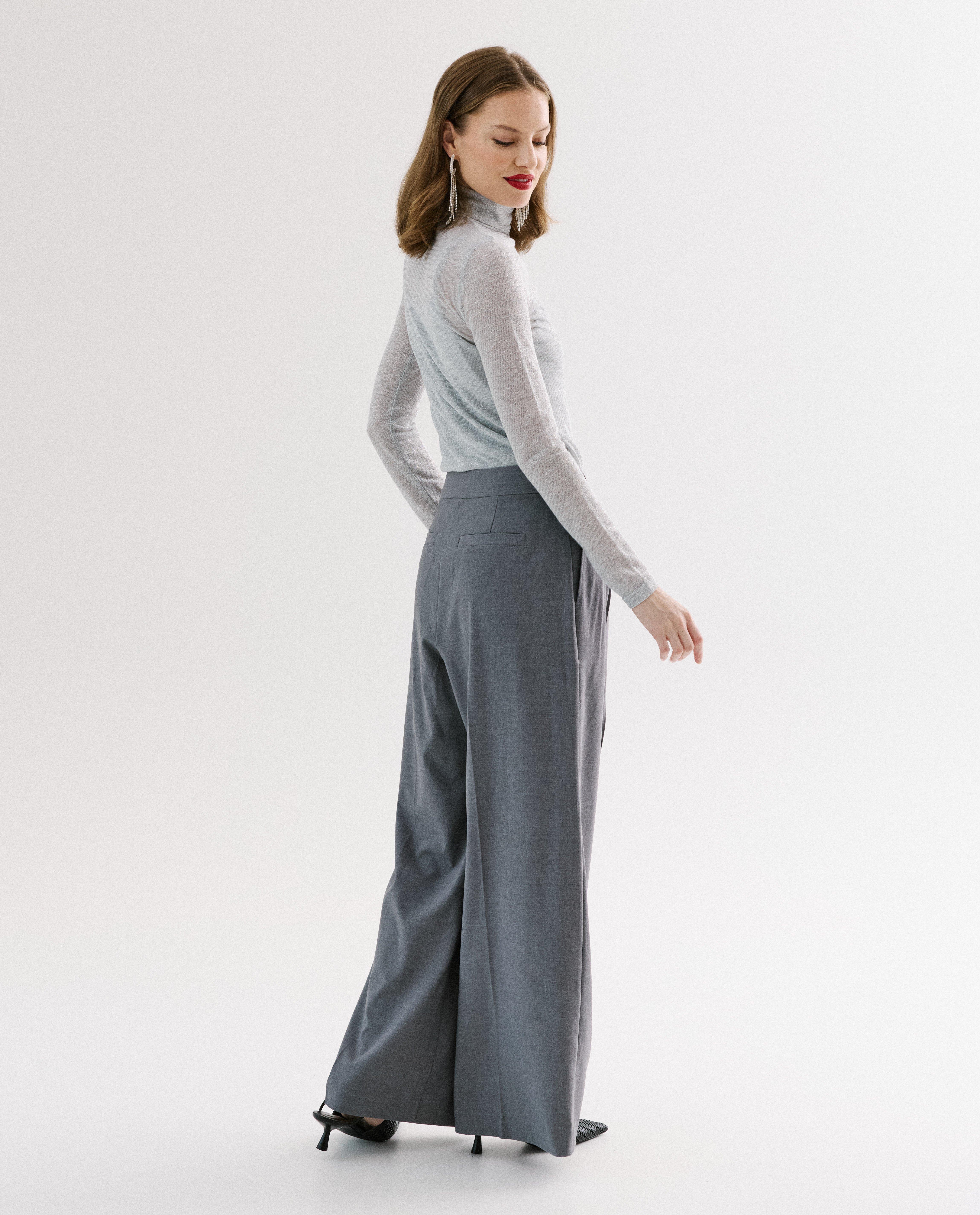 T-shirt gris à manches longues avec paillettes - Détails du produit - gris clair - image numéro 4