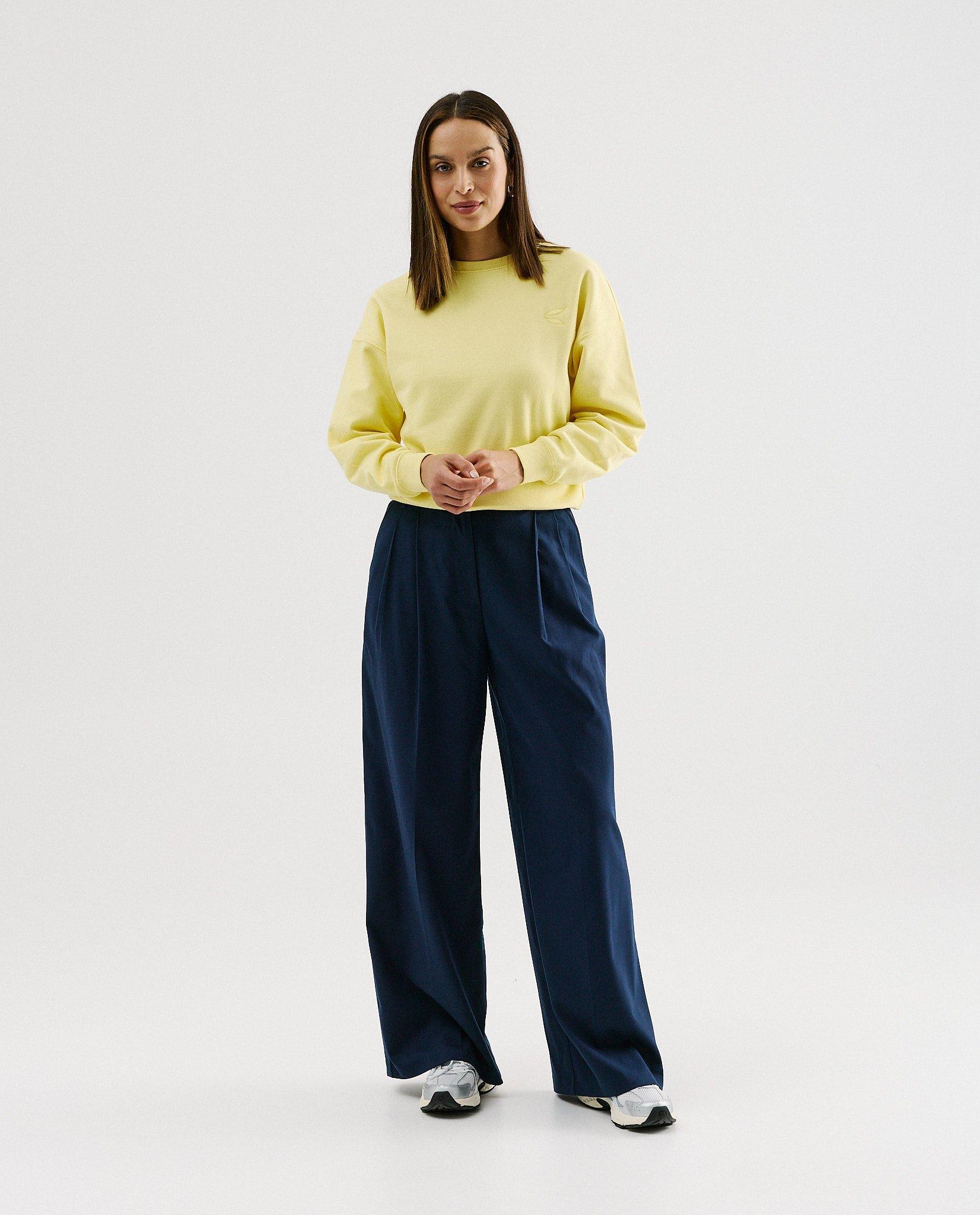 Sweater met kleine geborduurde figuur, loose fit - Product Detail - lichtgeel - afbeelding nummer 2