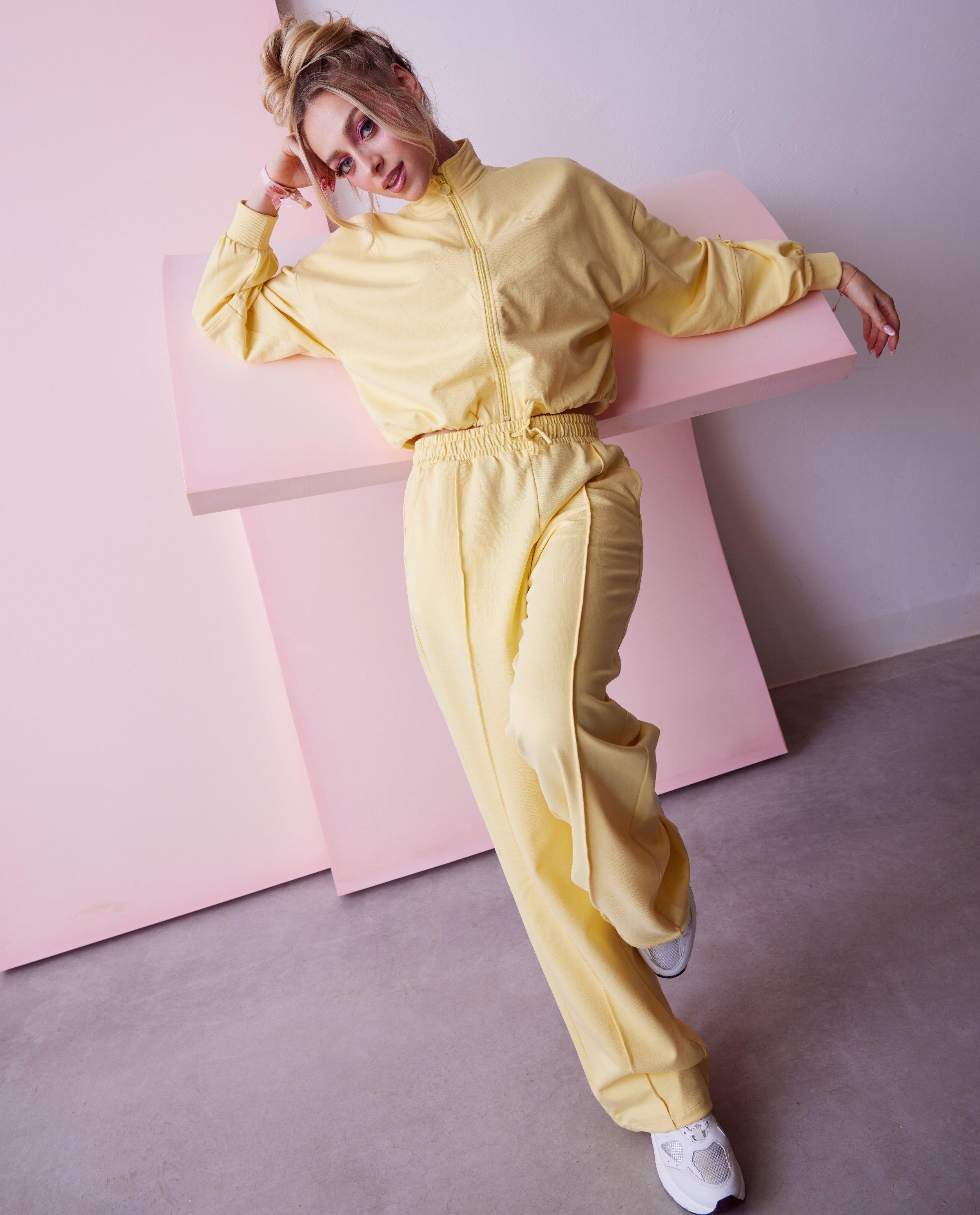 Broek met plooien, 116-164 - Product Detail - lichtgeel - afbeelding nummer 5