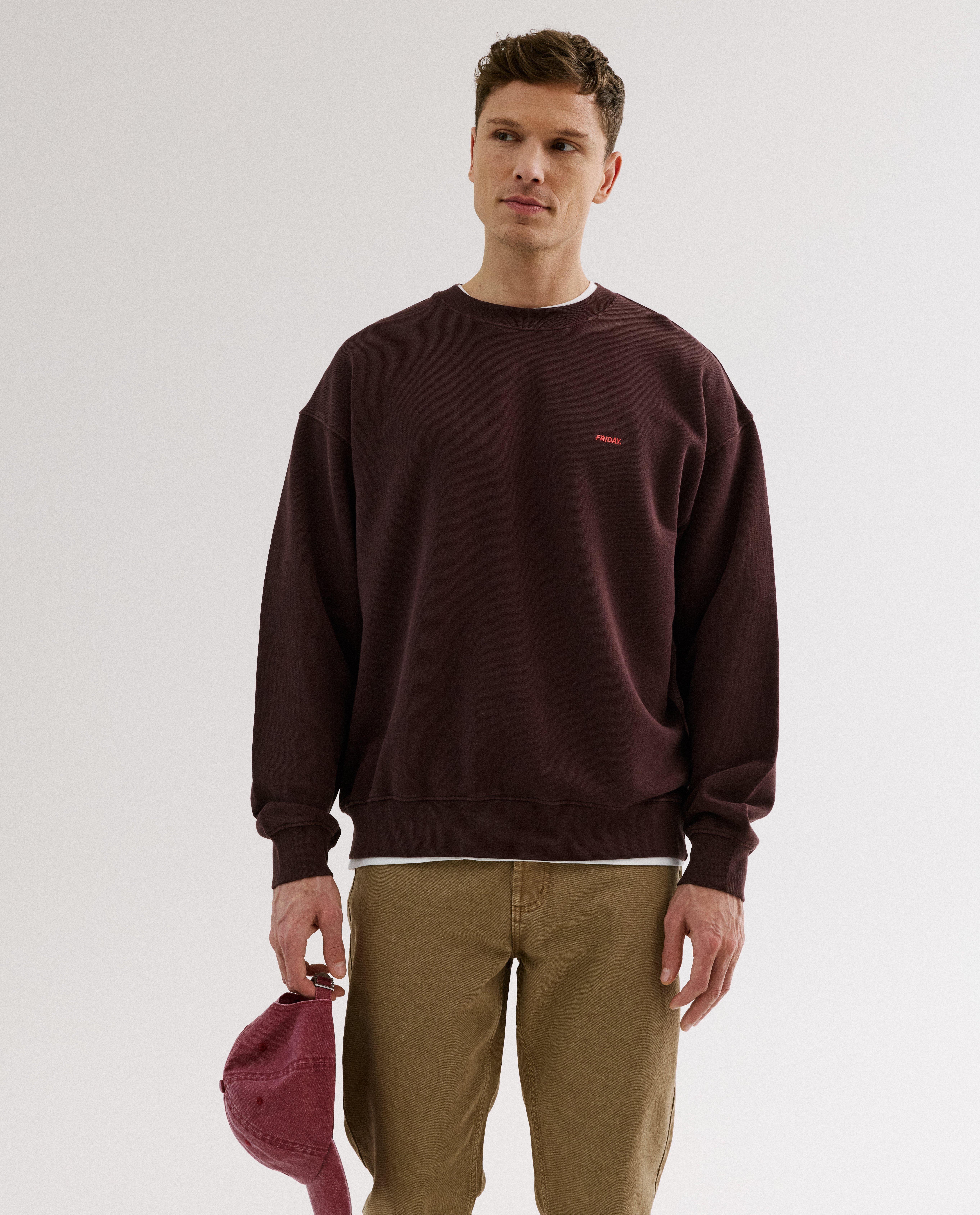 Sweat avec inscription brod&eacute;e