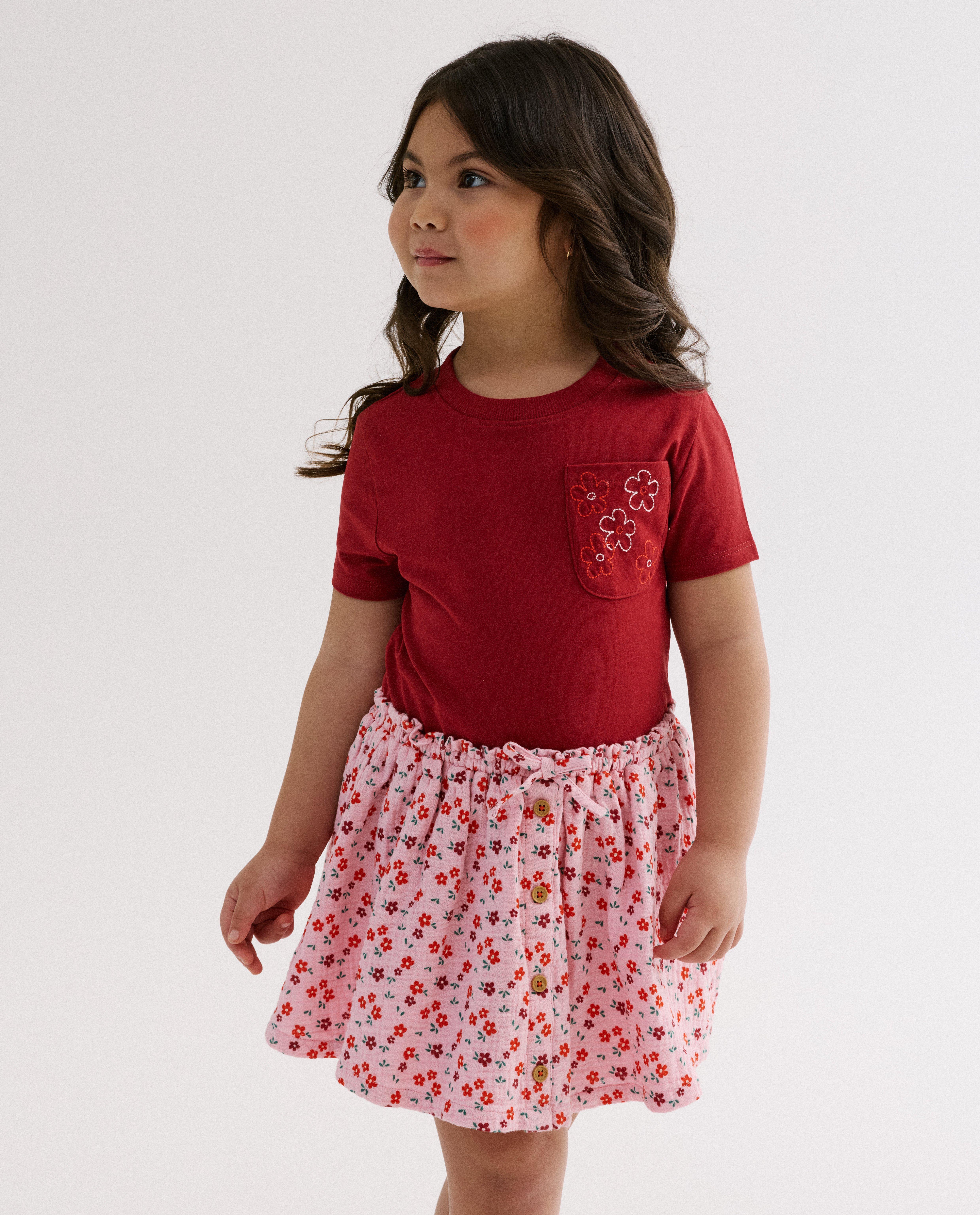 T-shirt met geborduurde bloemen