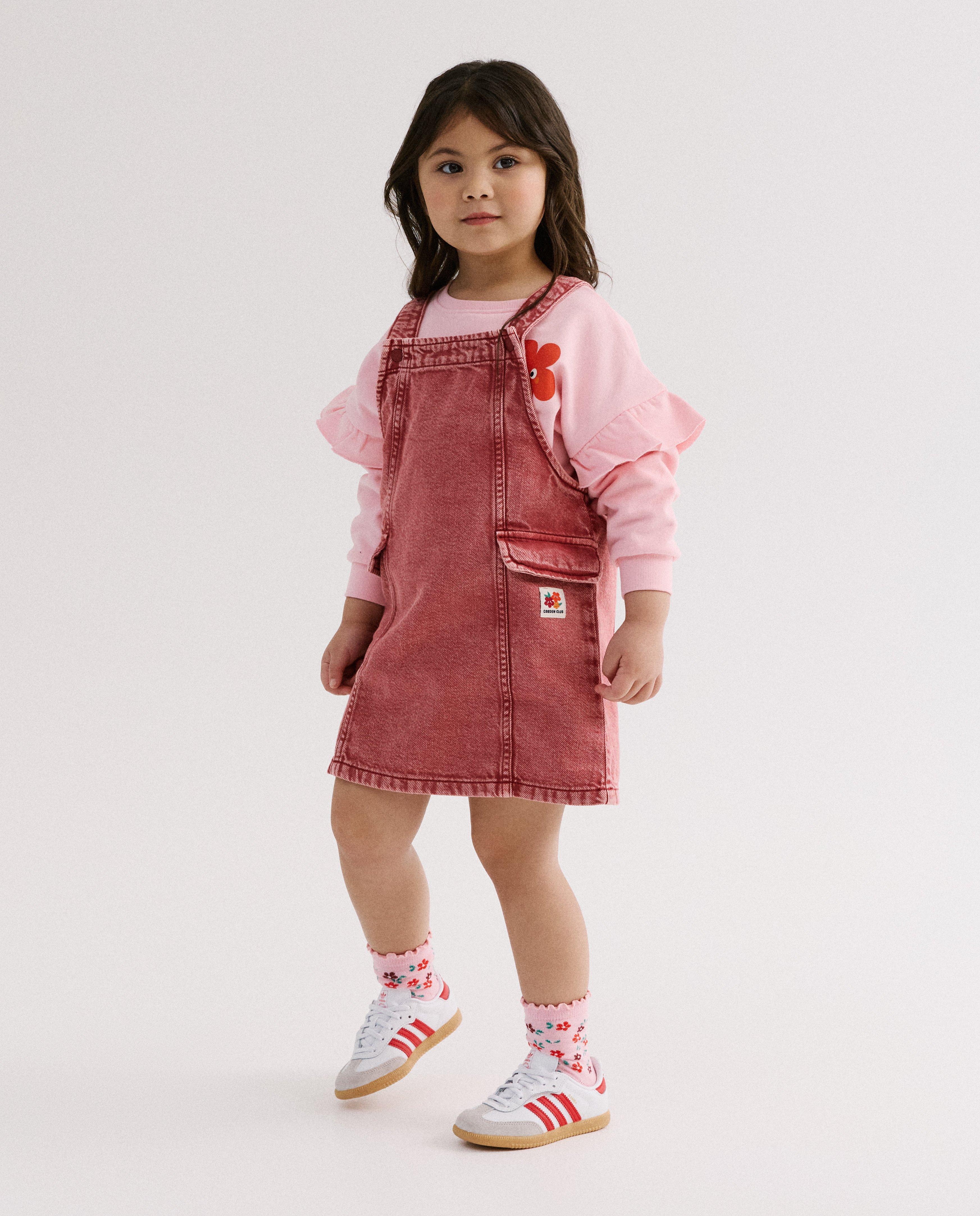 Salopette en jean rouge - D&eacute;tails du produit - rouge fonc&eacute; - image num&eacute;ro 2