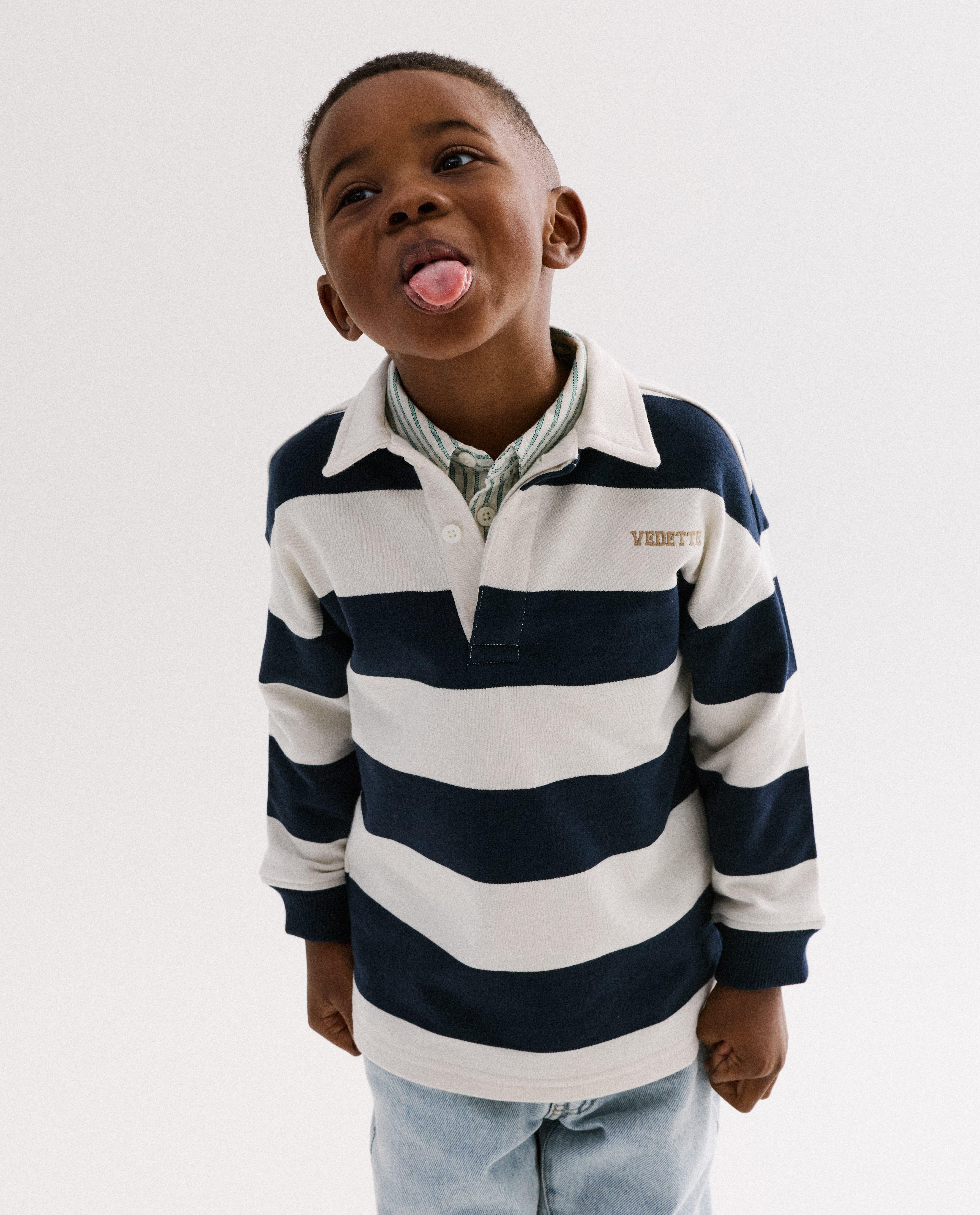 Rugbypolo met geborduurd opschrift, loose fit - Product Detail - wit - afbeelding nummer 1