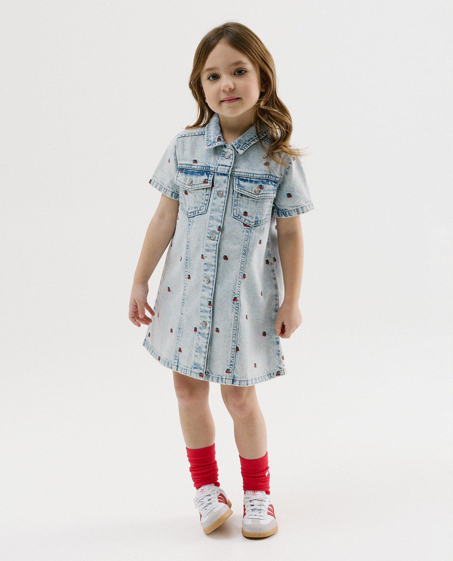 Jeansjurk met geborduurde kersen - Product Detail - blauw - afbeelding nummer 1