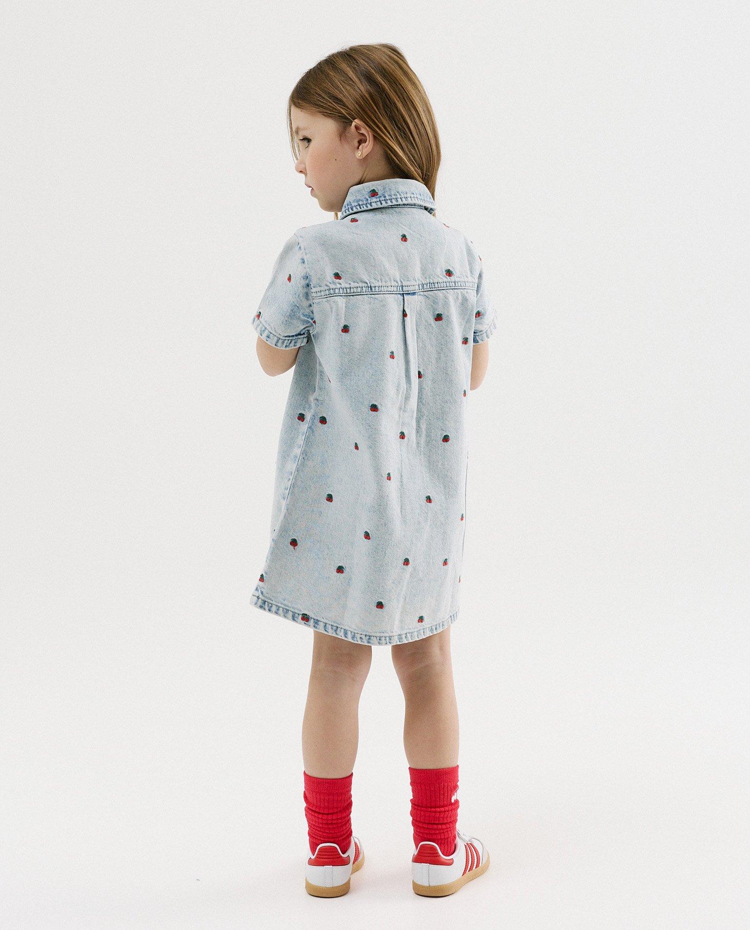 Jeansjurk met geborduurde kersen - Product Detail - blauw - afbeelding nummer 2