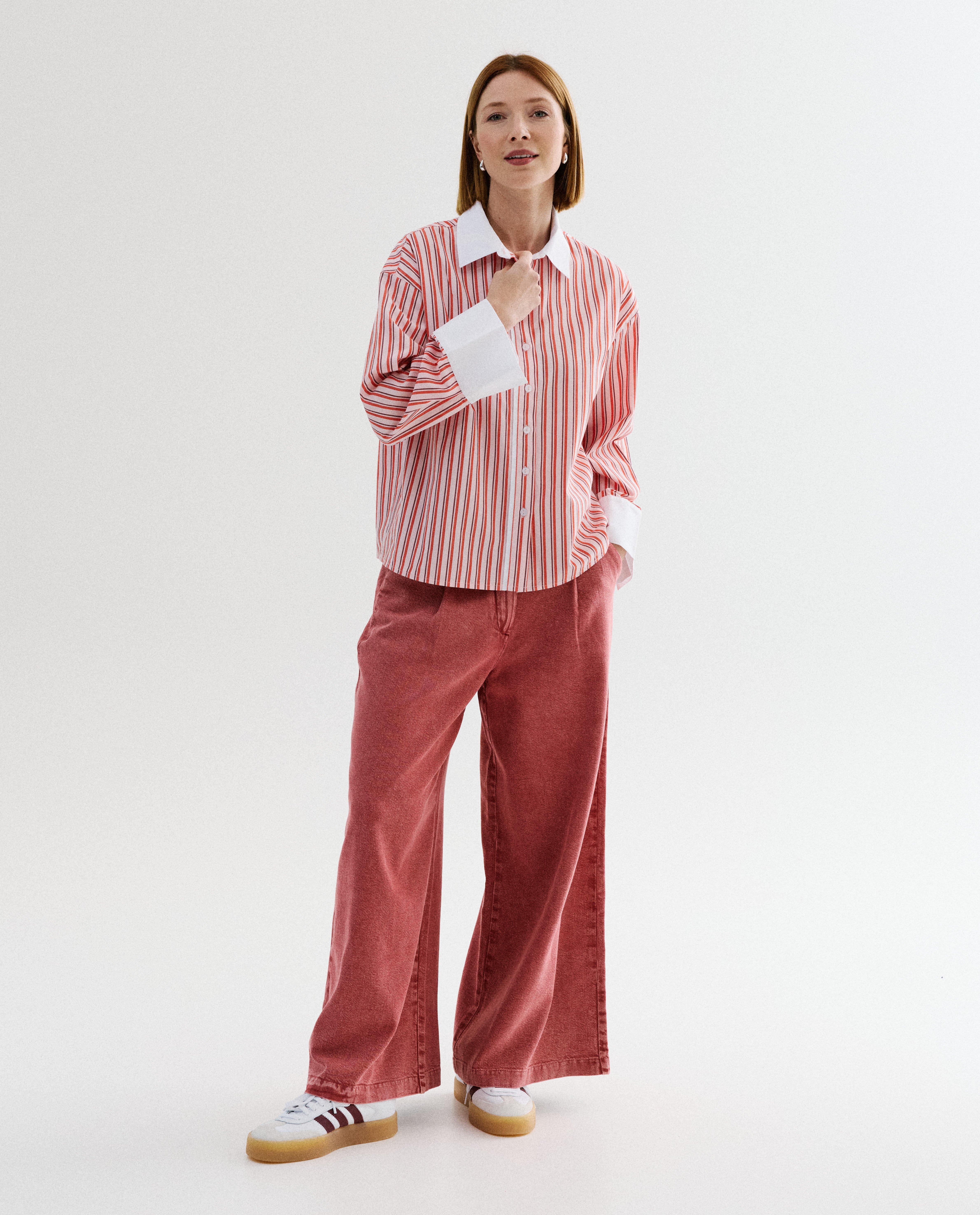 Chemise avec fines rayures - D&eacute;tails du produit - rose clair - image num&eacute;ro 3