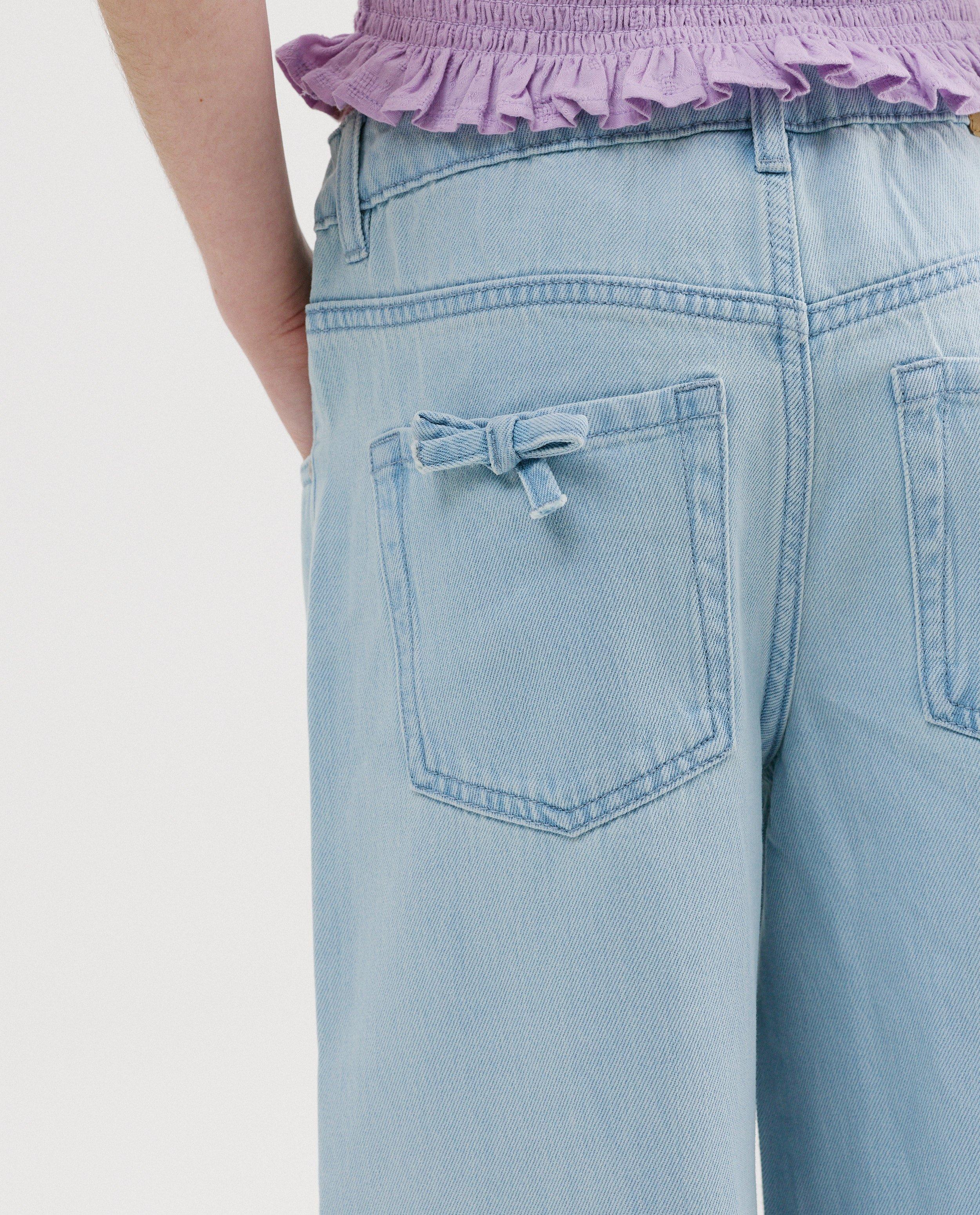 Jean bleu clair avec n&oelig;uds, wide fit, 134-176 - D&eacute;tails du produit - bleu clair - image num&eacute;ro 4