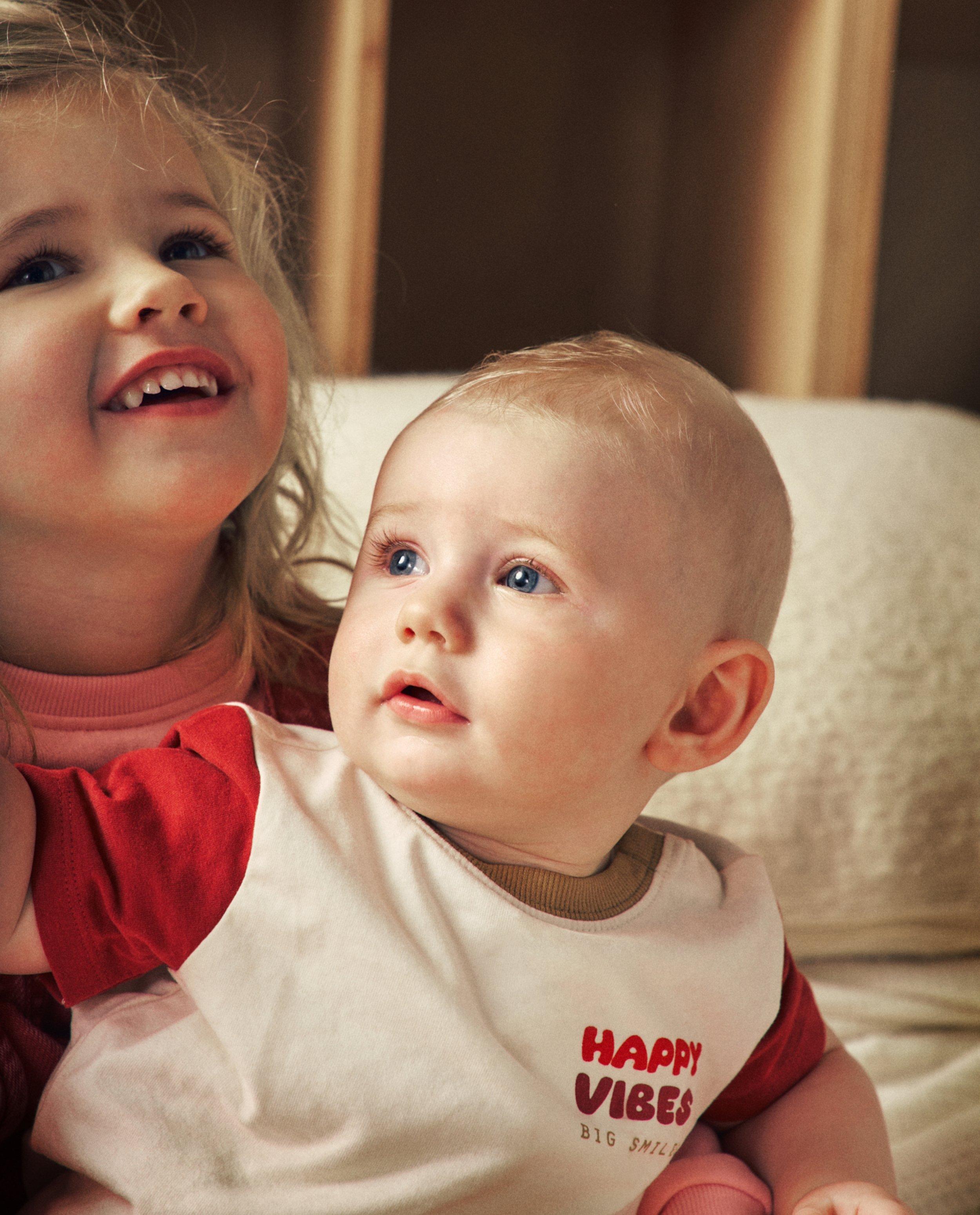 T-shirt met opschrift - Product Detail - wit - afbeelding nummer 1