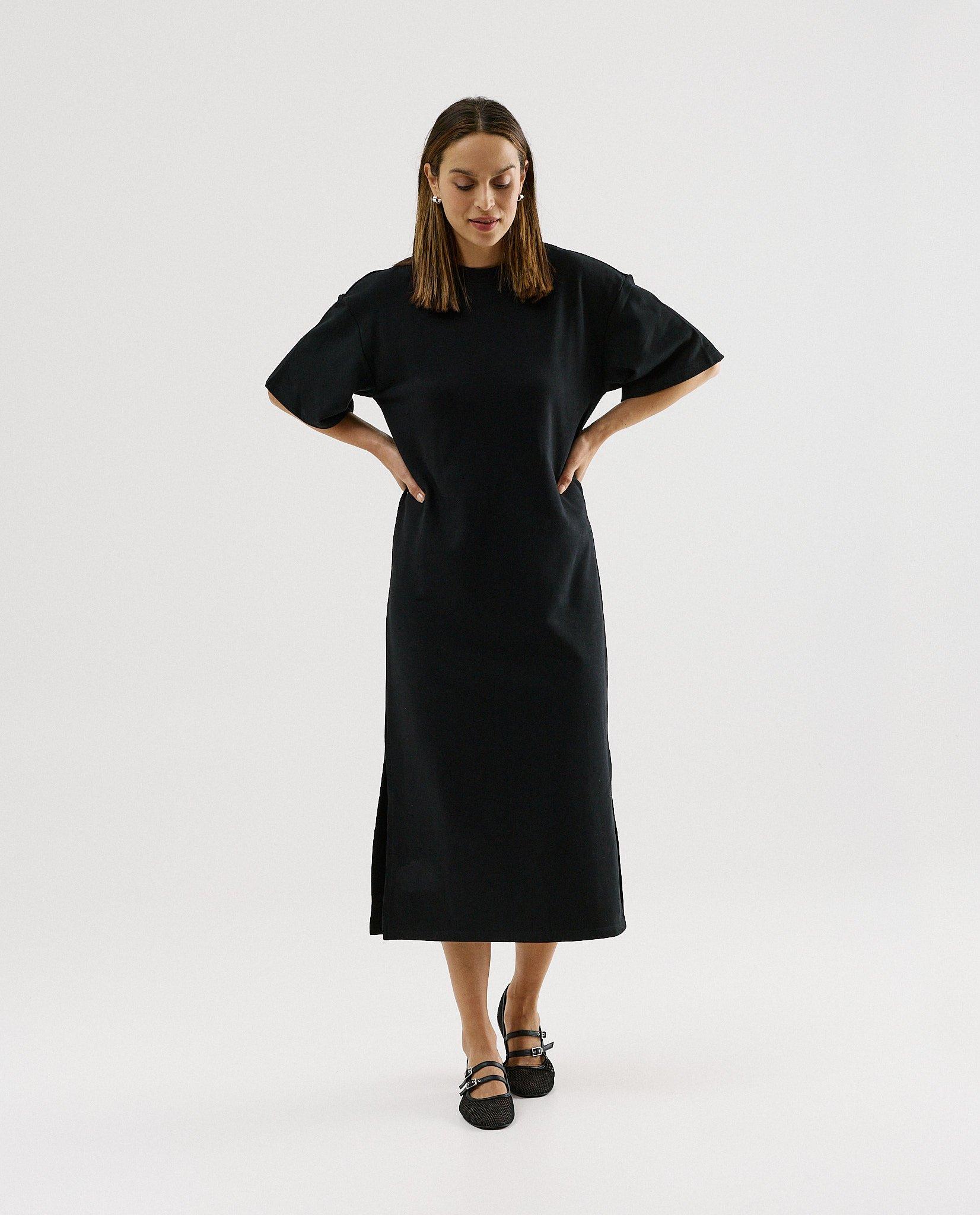 Zwarte T-shirtjurk - Product Detail - zwart - afbeelding nummer 1