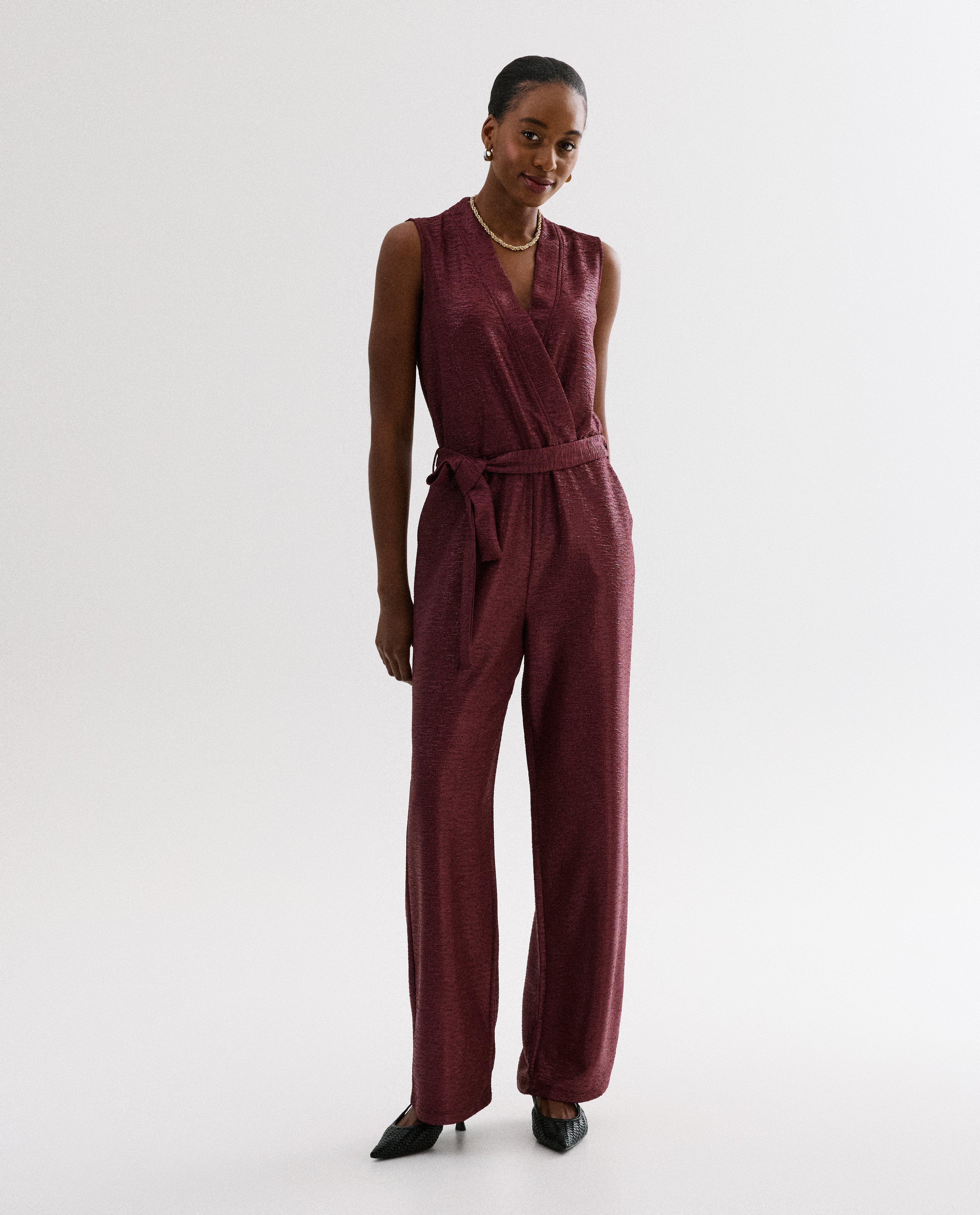 Jumpsuit met metallic details - Product Detail - donkerrood - afbeelding nummer 1