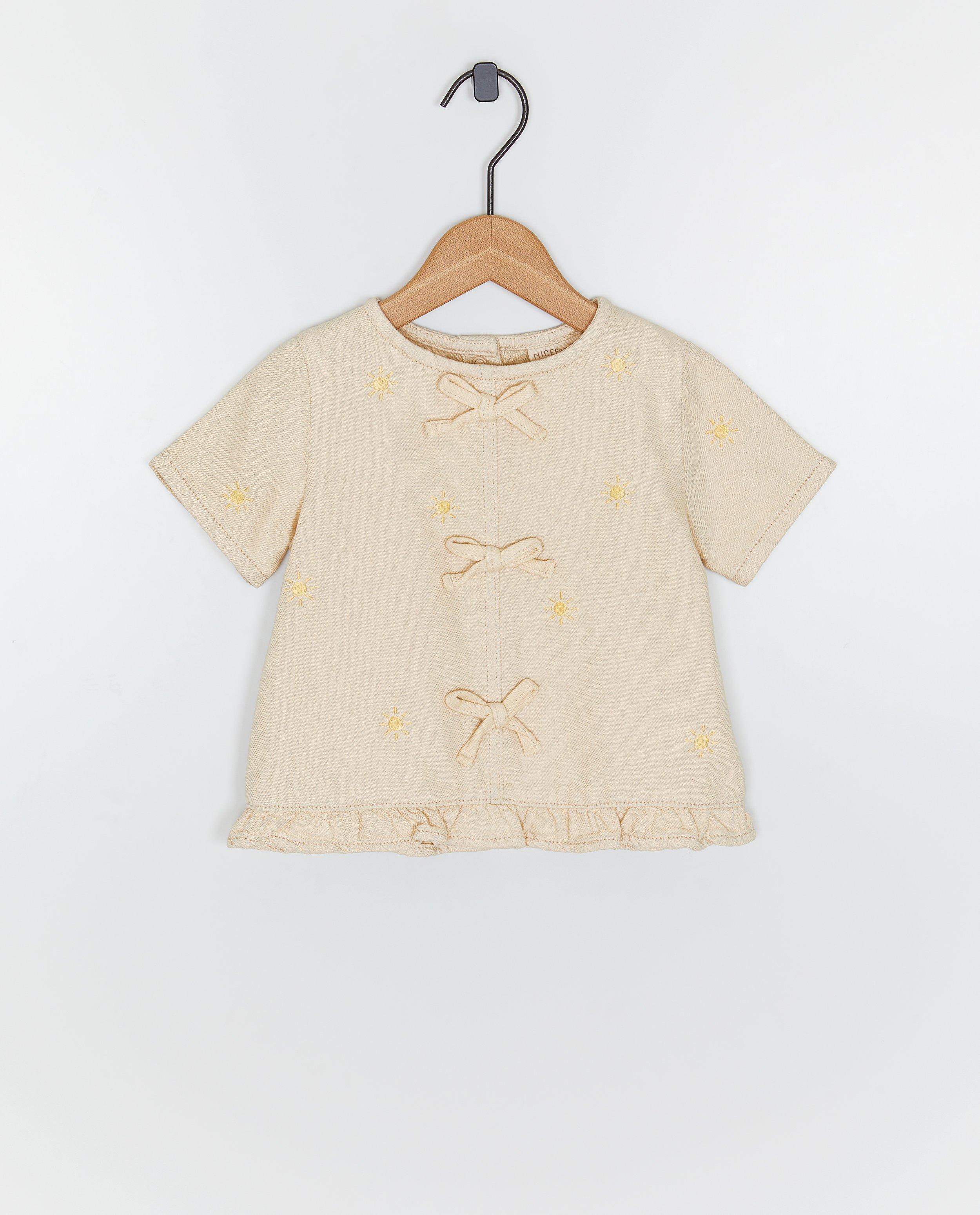 Blouse met geborduurde zonnen, 62-98 - Product Detail - wit - afbeelding nummer 1