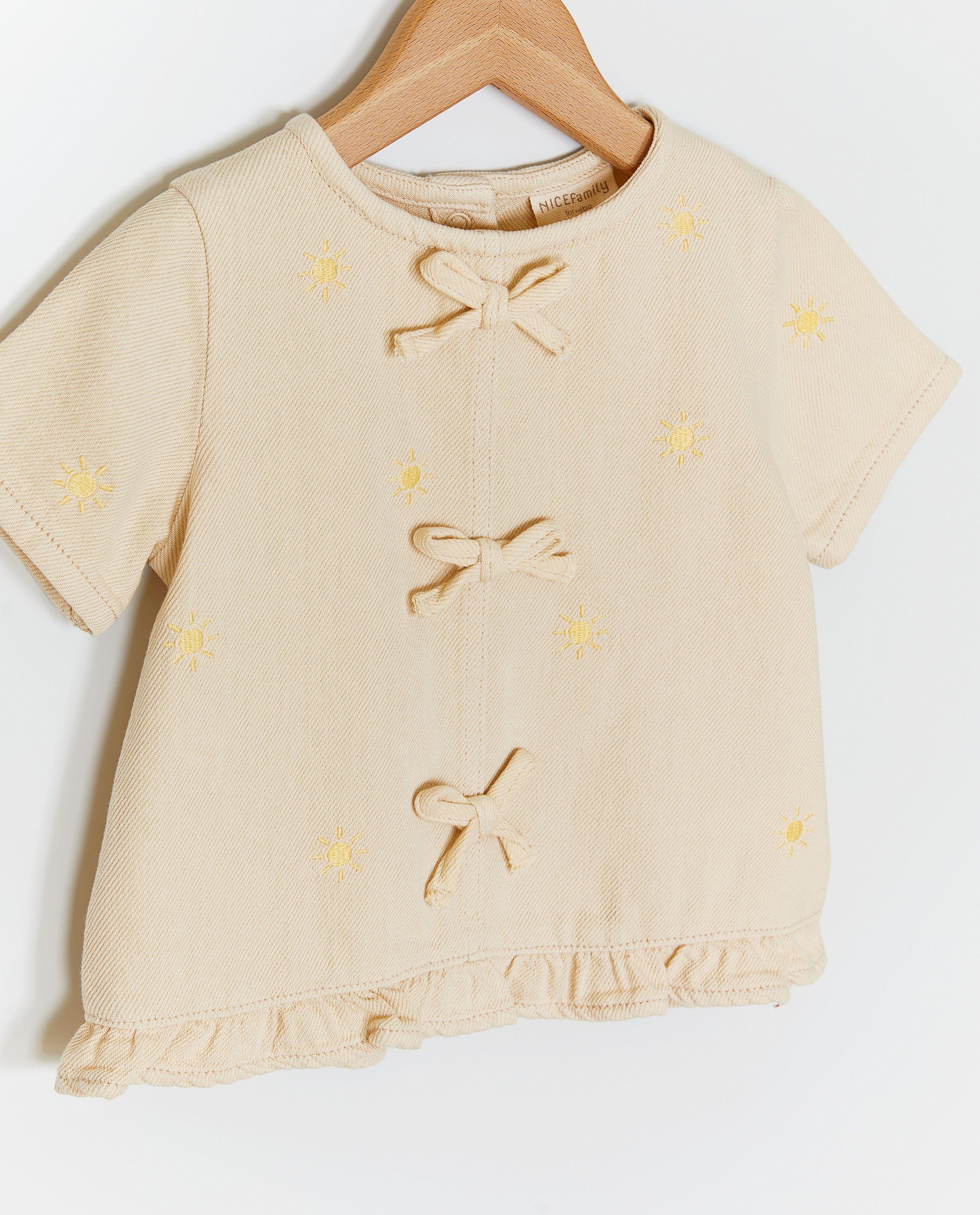 Blouse met geborduurde zonnen, 62-98 - Product Detail - wit - afbeelding nummer 3