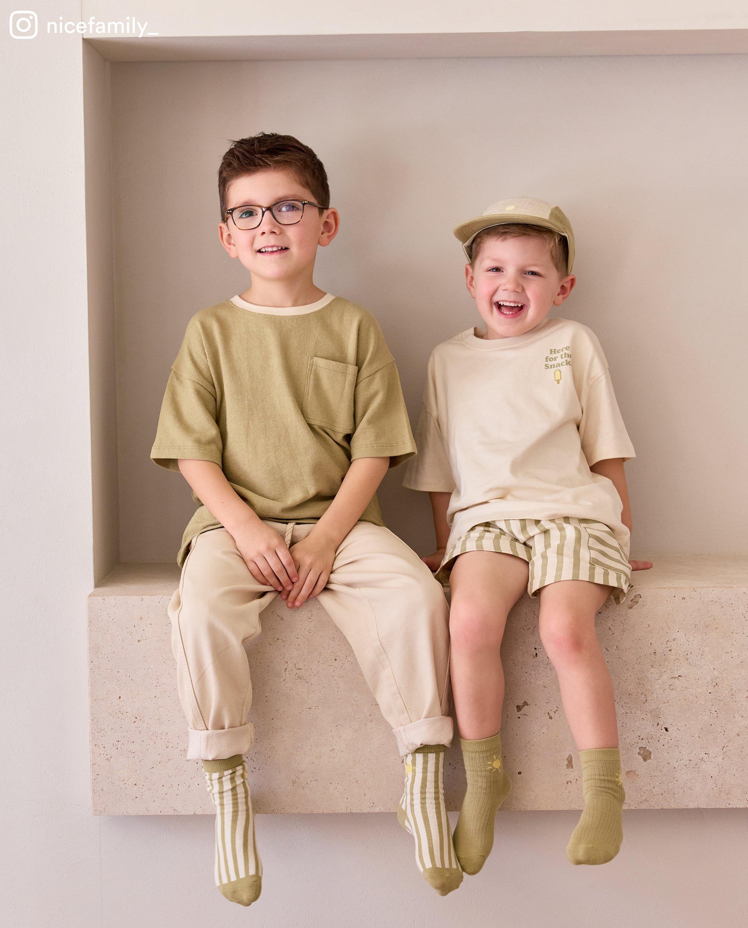 Broek met siernaden, baggy fit, unisex, 92-134 - Product Detail - wit - afbeelding nummer 4