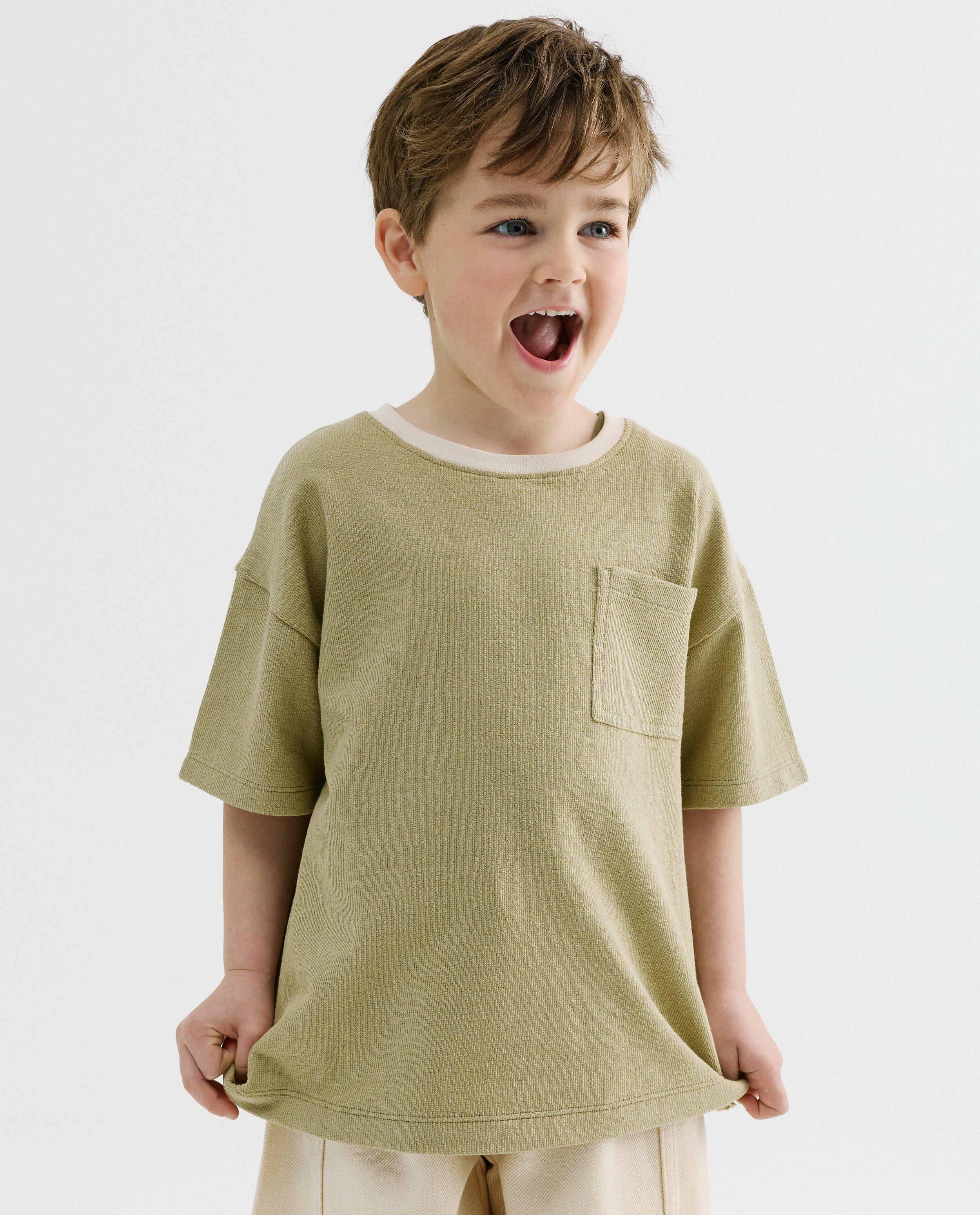 Groen T-shirt, loose fit, unisex, 98-134 - Product Detail - khaki - afbeelding nummer 2