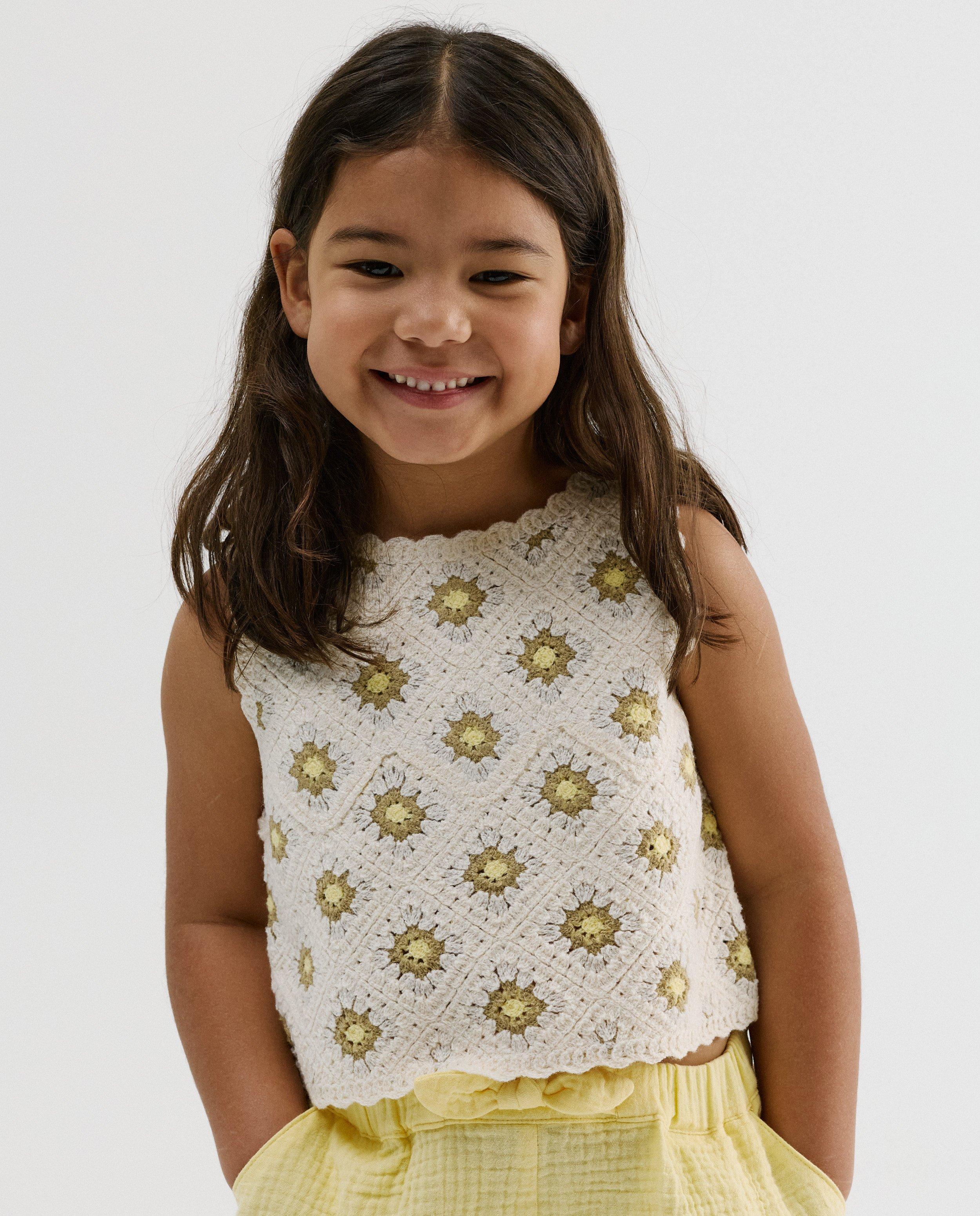 T-shirt en crochet avec motif, 92-134 - D&eacute;tails du produit - blanc - image num&eacute;ro 1