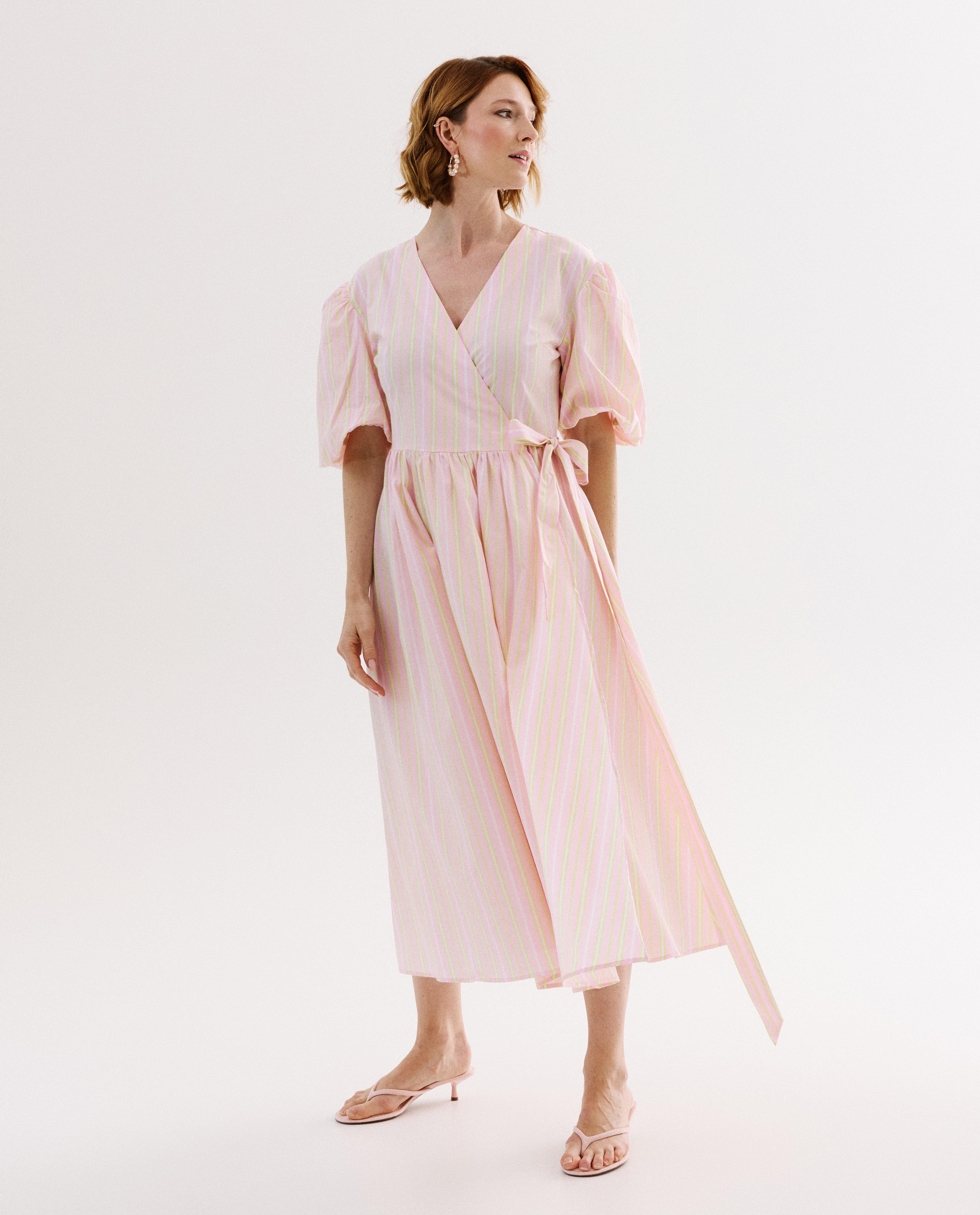 Robe avec rayures - D&eacute;tails du produit - rose clair - image num&eacute;ro 1
