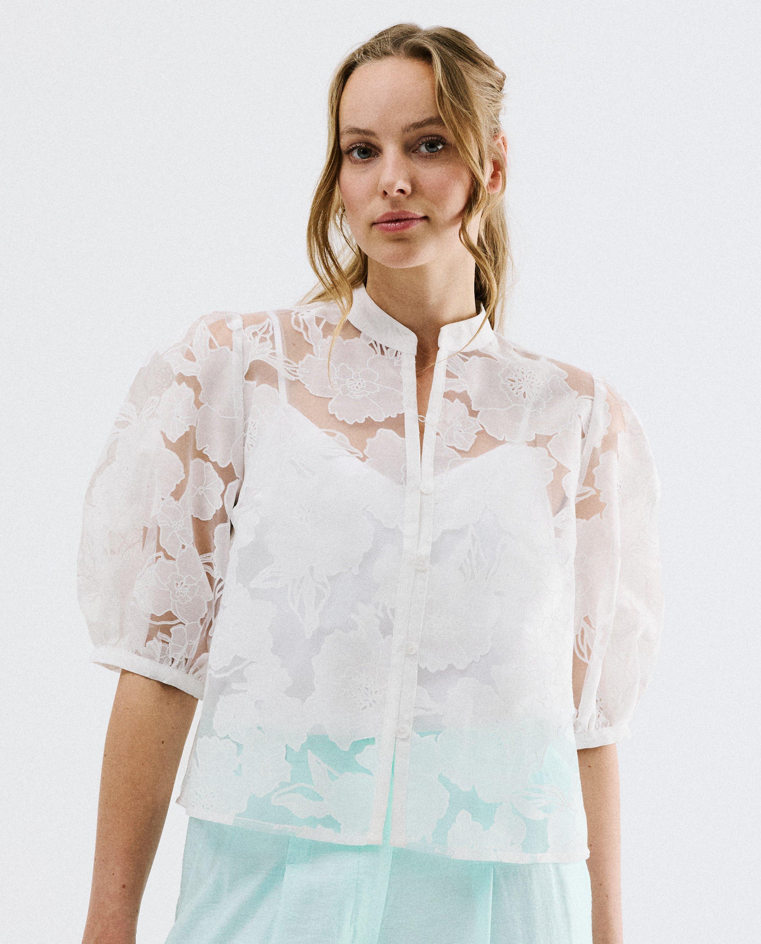 Mesh blouse met kanten bloemen - Product Detail - wit - afbeelding nummer 1