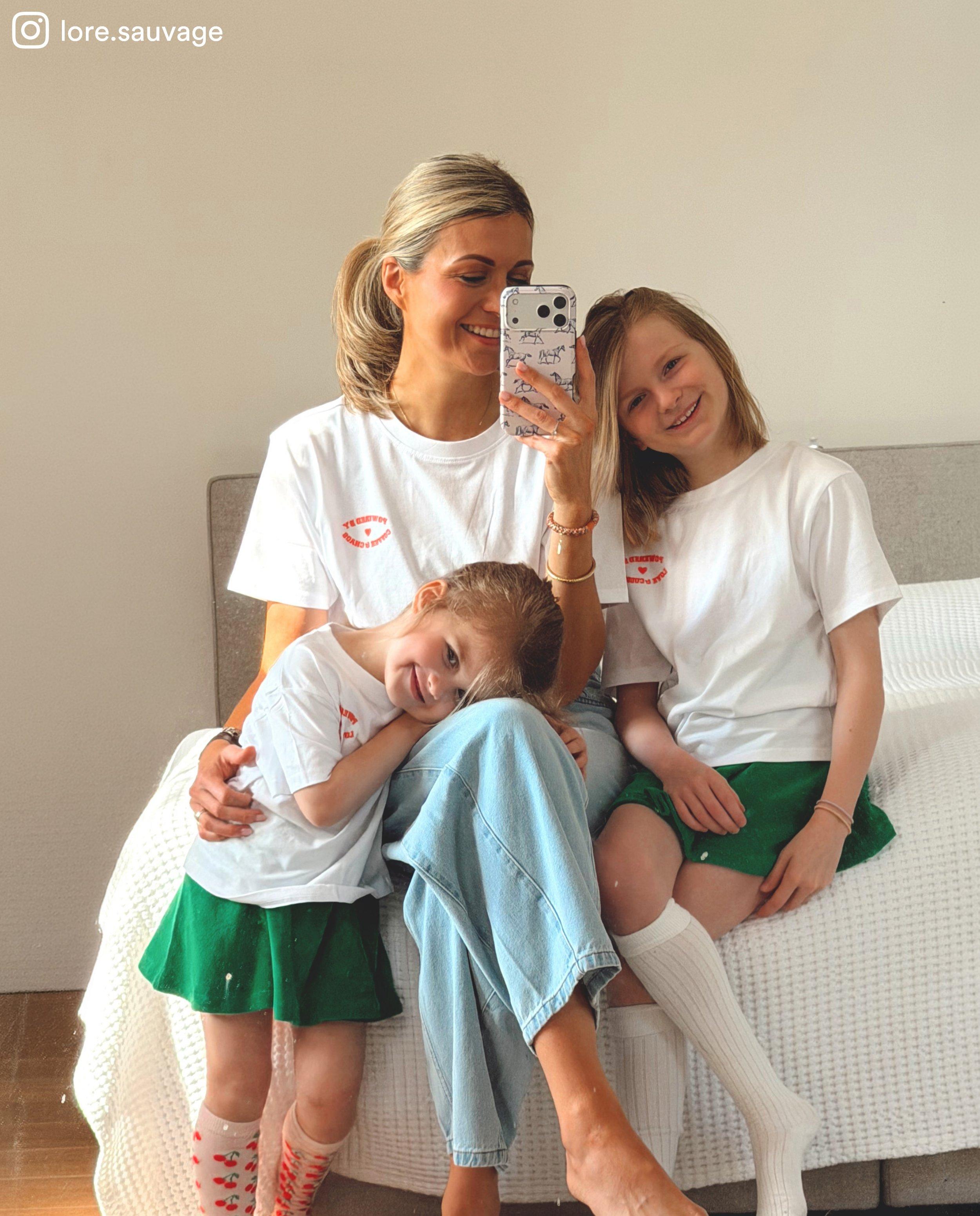 T-shirts - T-shirt avec inscription en relief, coupe loose, unisexe, 98-134