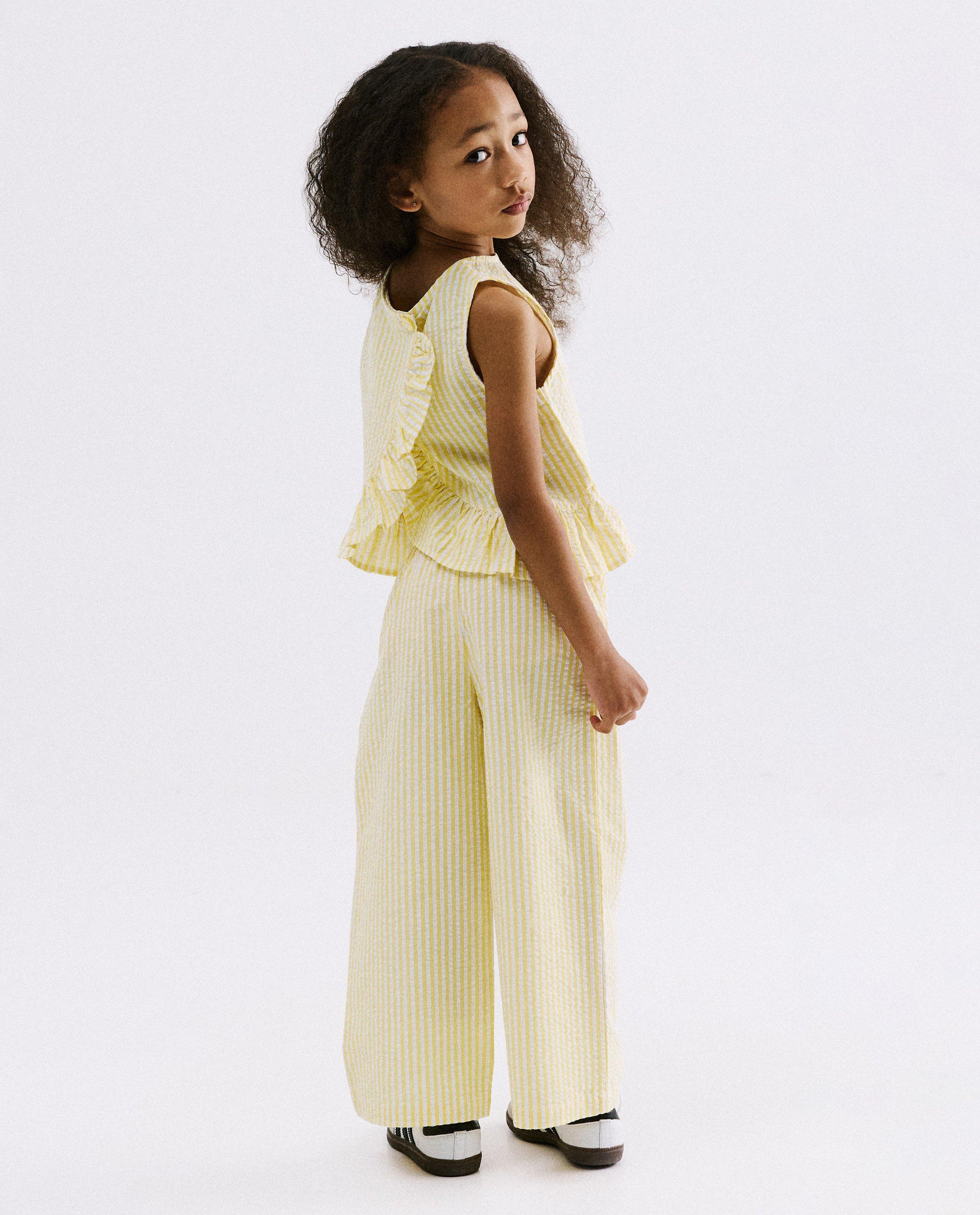 Pantalon ray&eacute;, wide leg fit - D&eacute;tails du produit - jaune - image num&eacute;ro 2