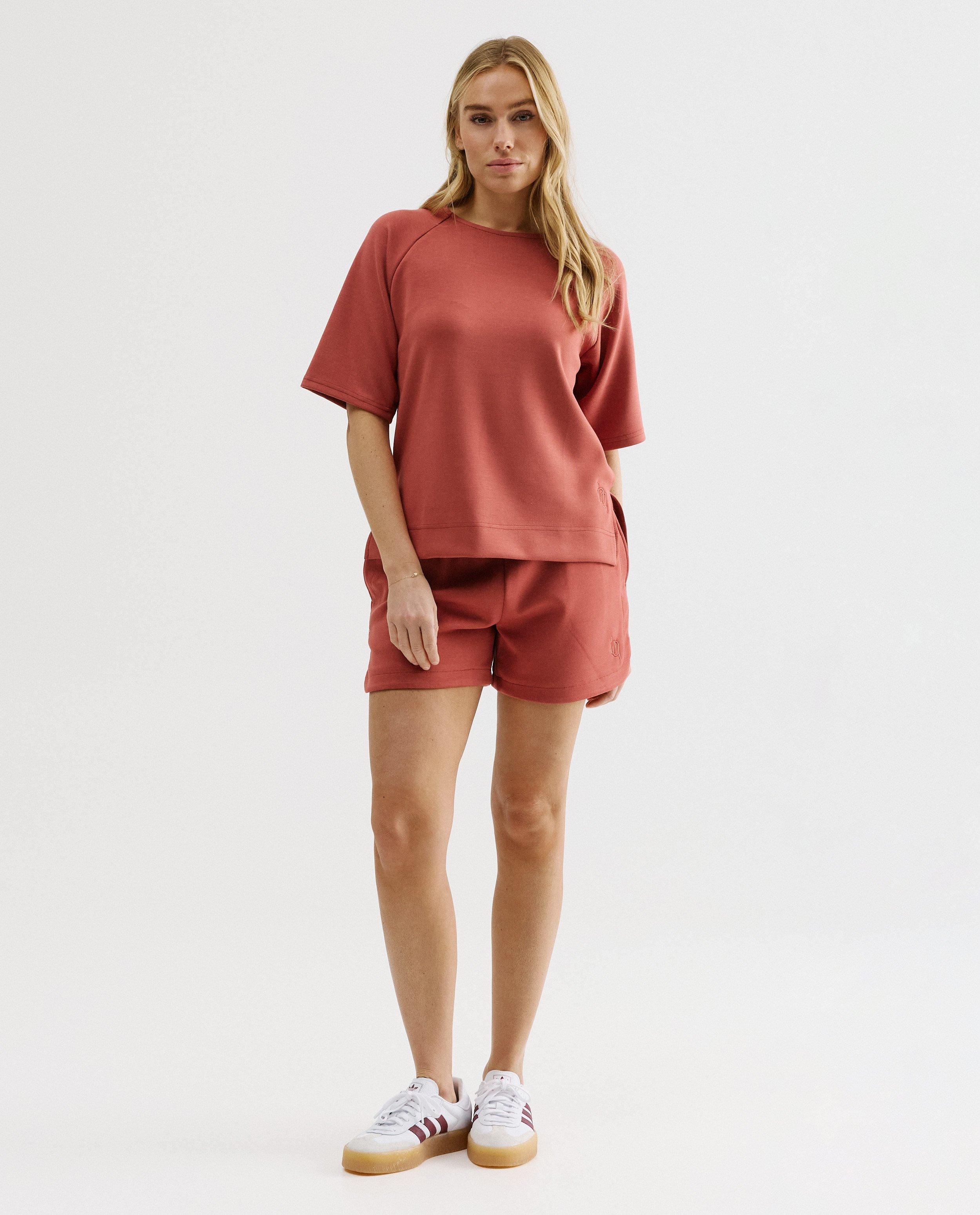 Rode short - Product Detail - donkerrood - afbeelding nummer 1