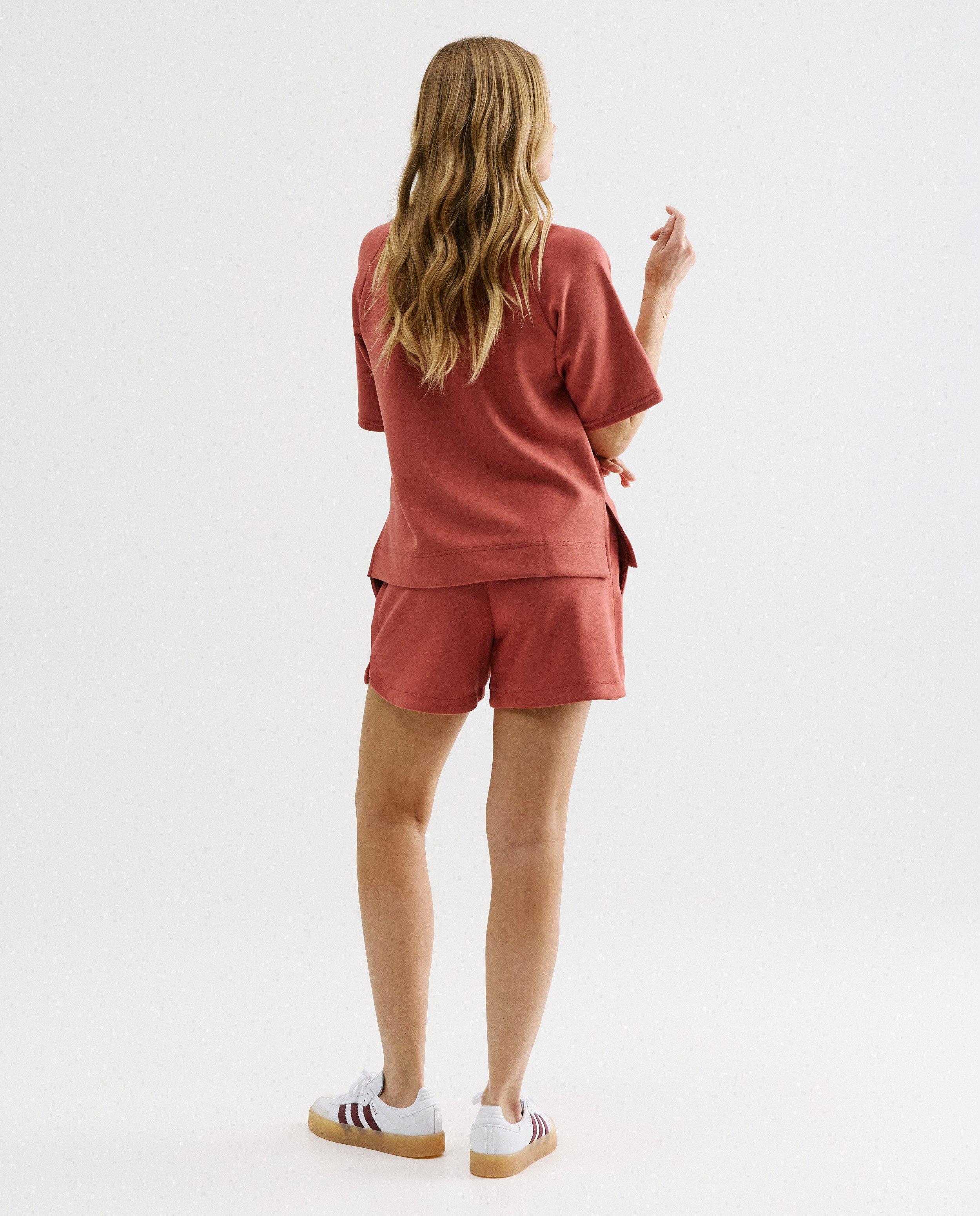 Rode short - Product Detail - donkerrood - afbeelding nummer 2