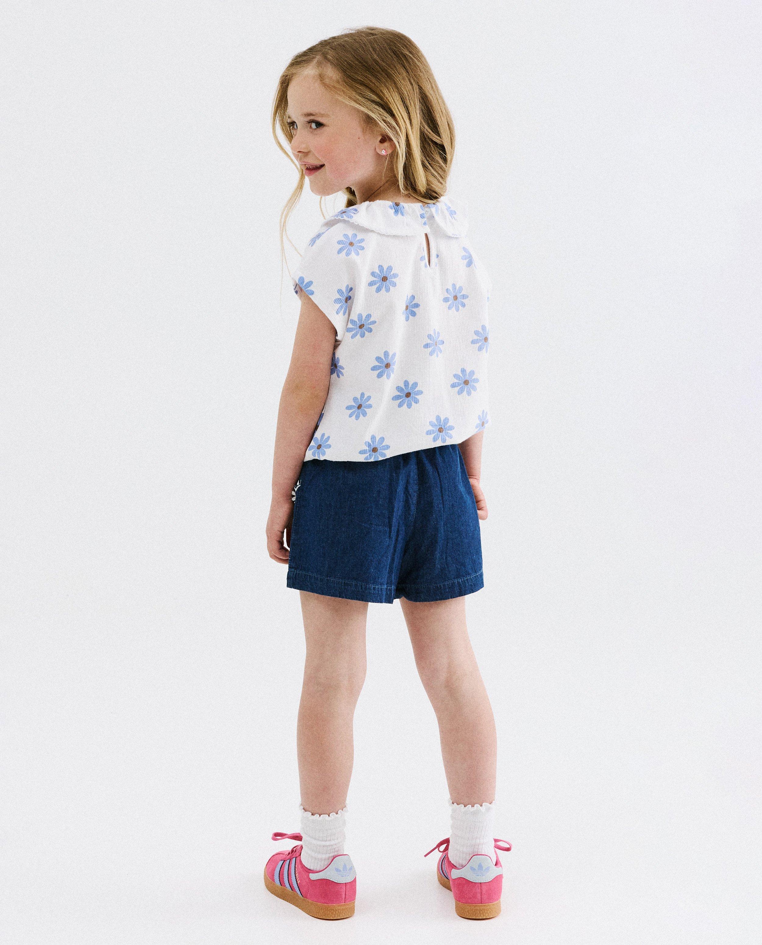 T-shirt met bloemenprint, boxy fit - Product Detail - wit - afbeelding nummer 3
