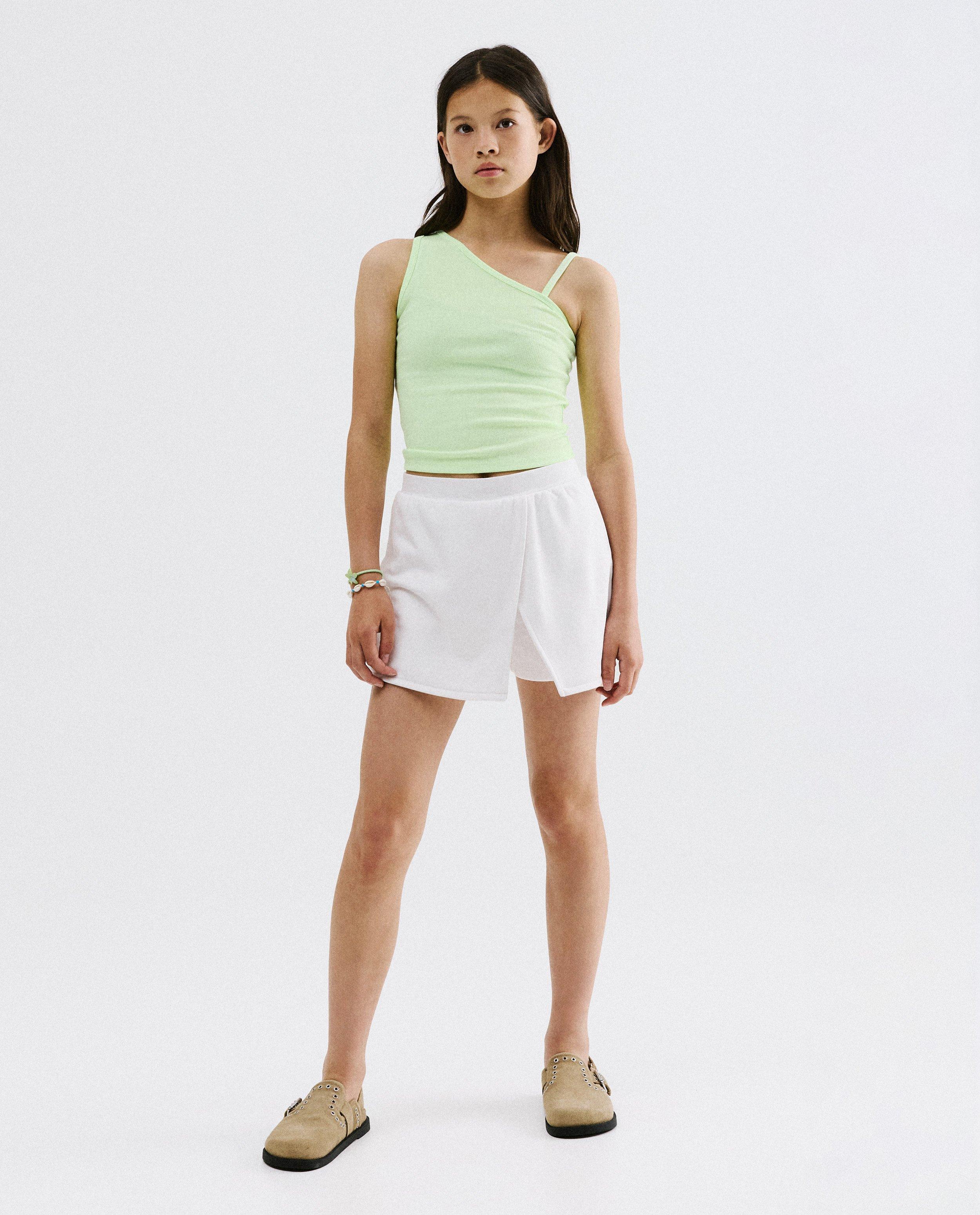 Asymmetrische top met fijn ribpatroon - Product Detail - lichtgeel - afbeelding nummer 2