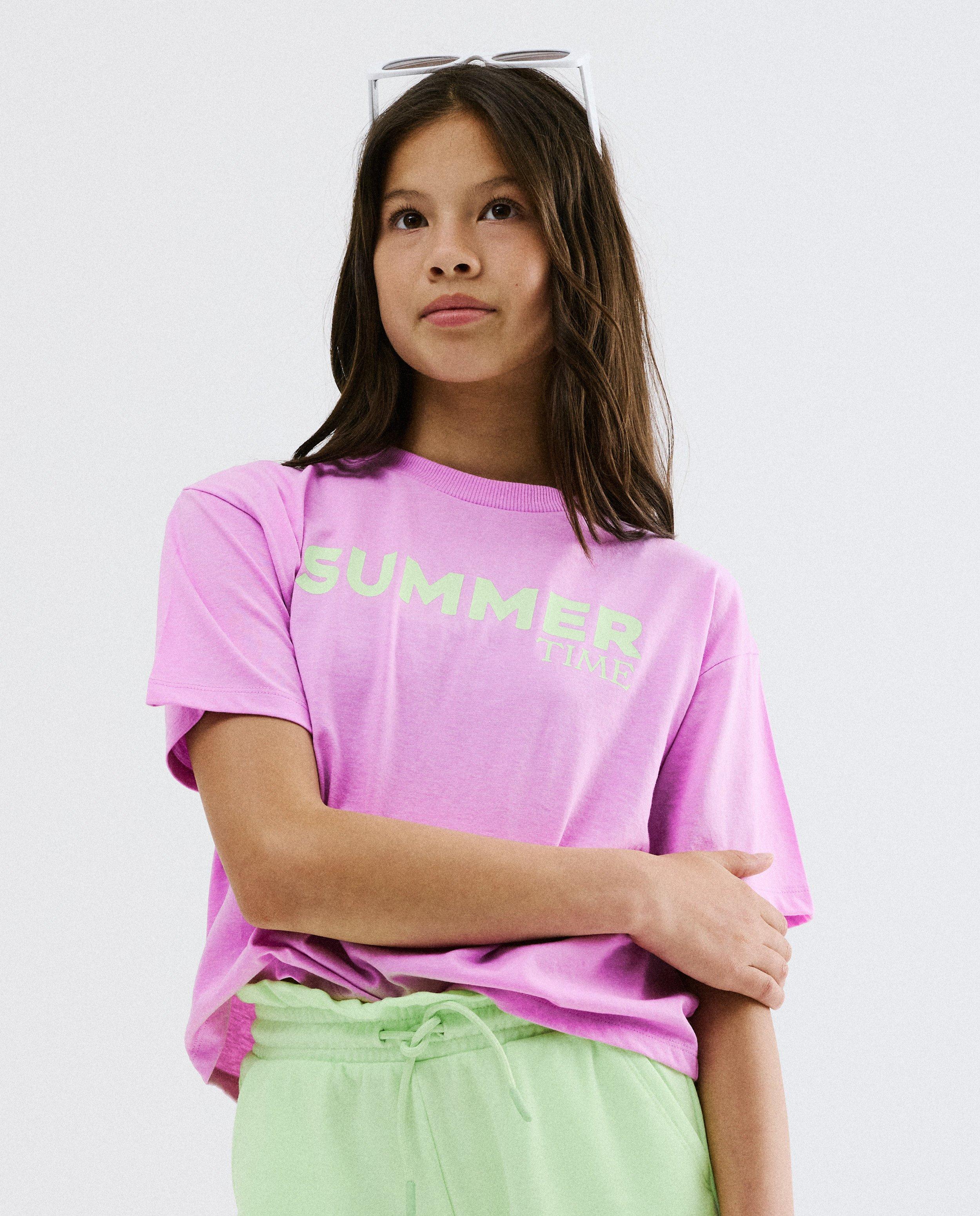 T-shirt met backprint, loose fit - Product Detail - paars - afbeelding nummer 1