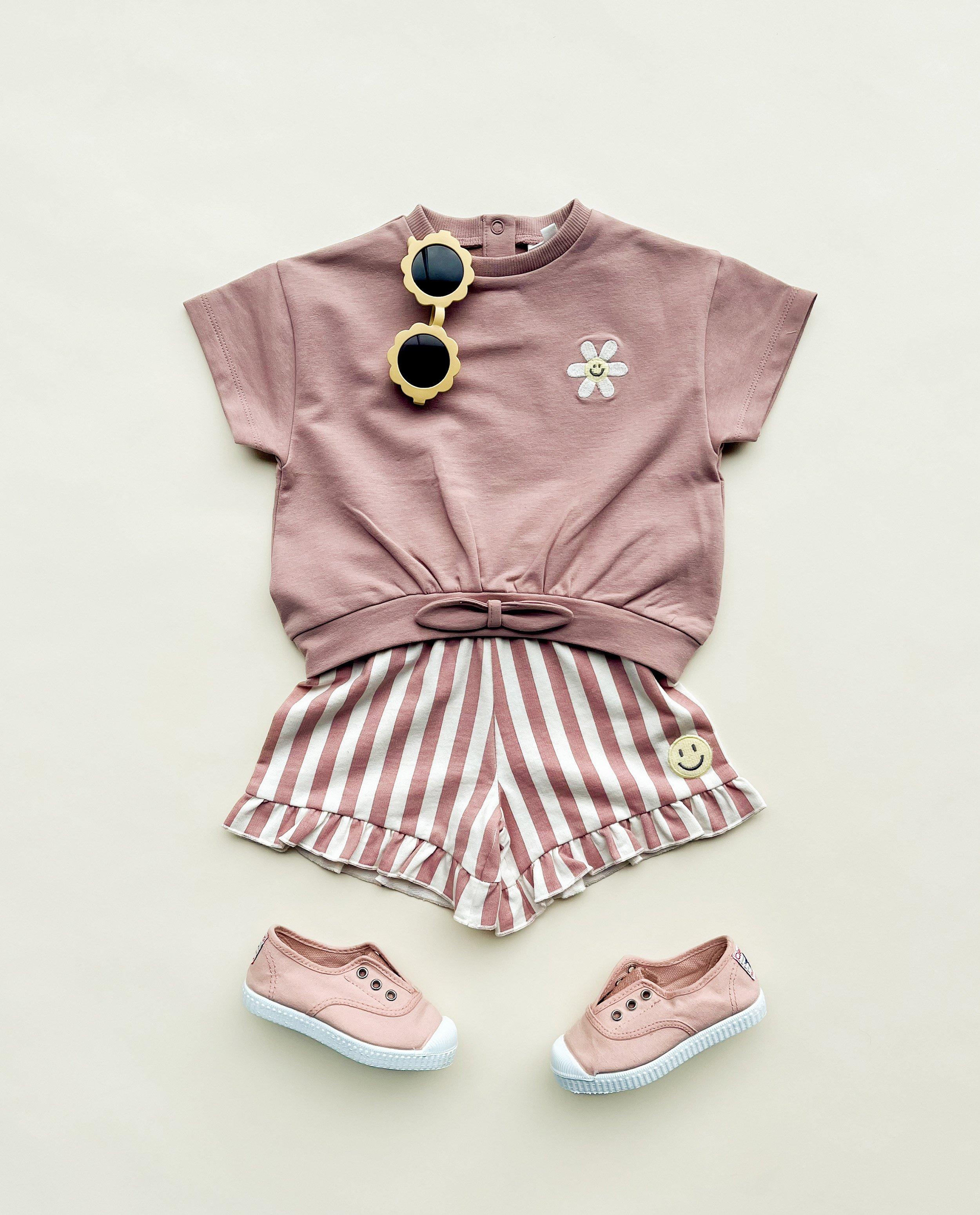 Shorten - Short met geborduurde smiley