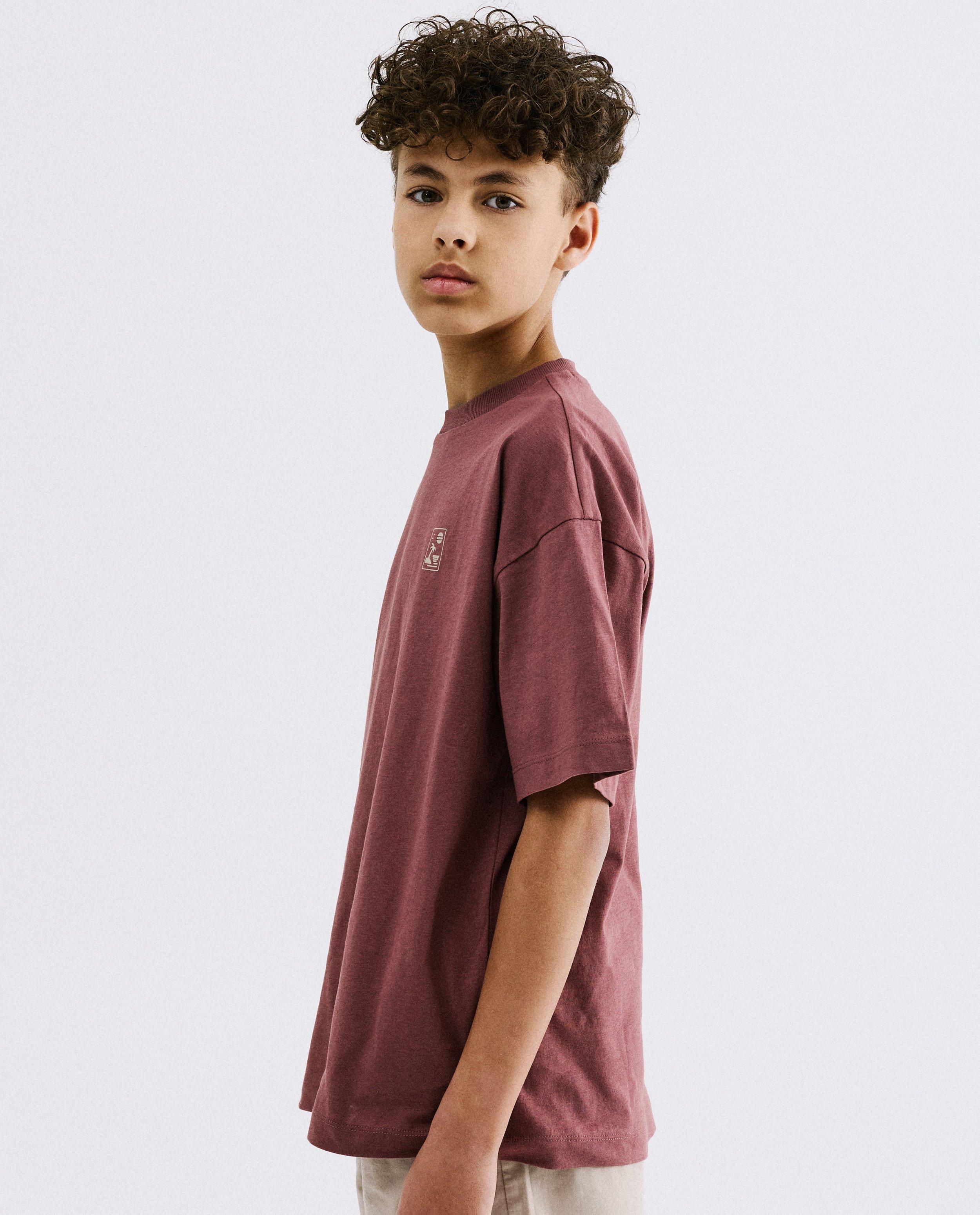 T-shirt avec un petit imprim&eacute; - D&eacute;tails du produit - rouge - image num&eacute;ro 1