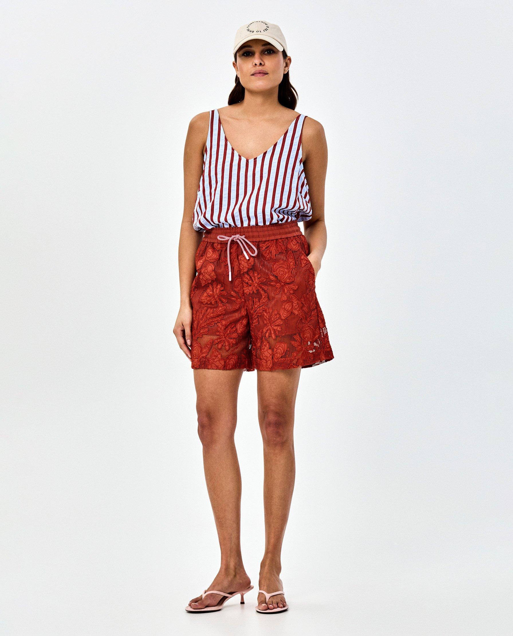 Kanten short - Product Detail - donkerrood - afbeelding nummer 1