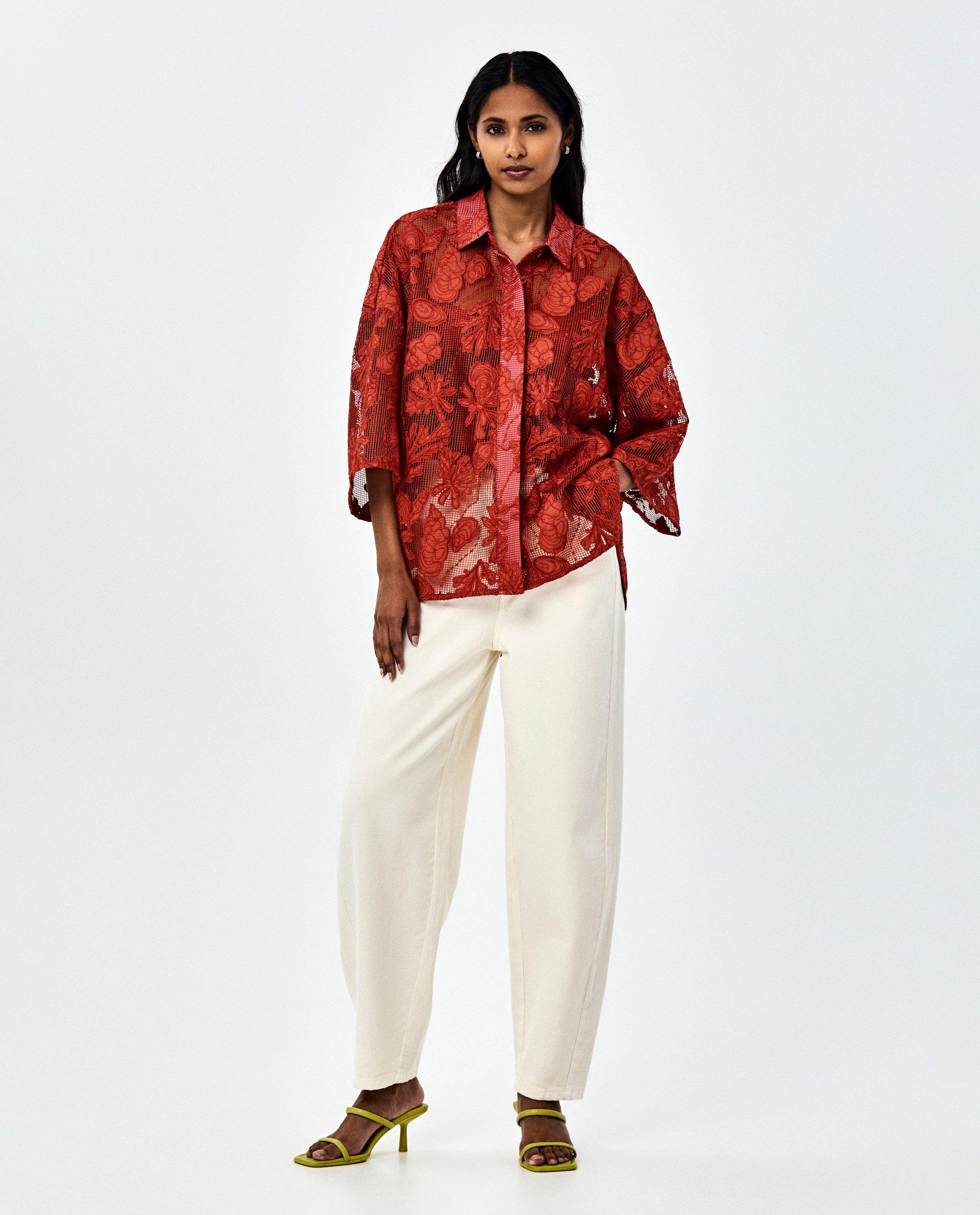 Blouse en dentelle - D&eacute;tails du produit - blanc - image num&eacute;ro 2