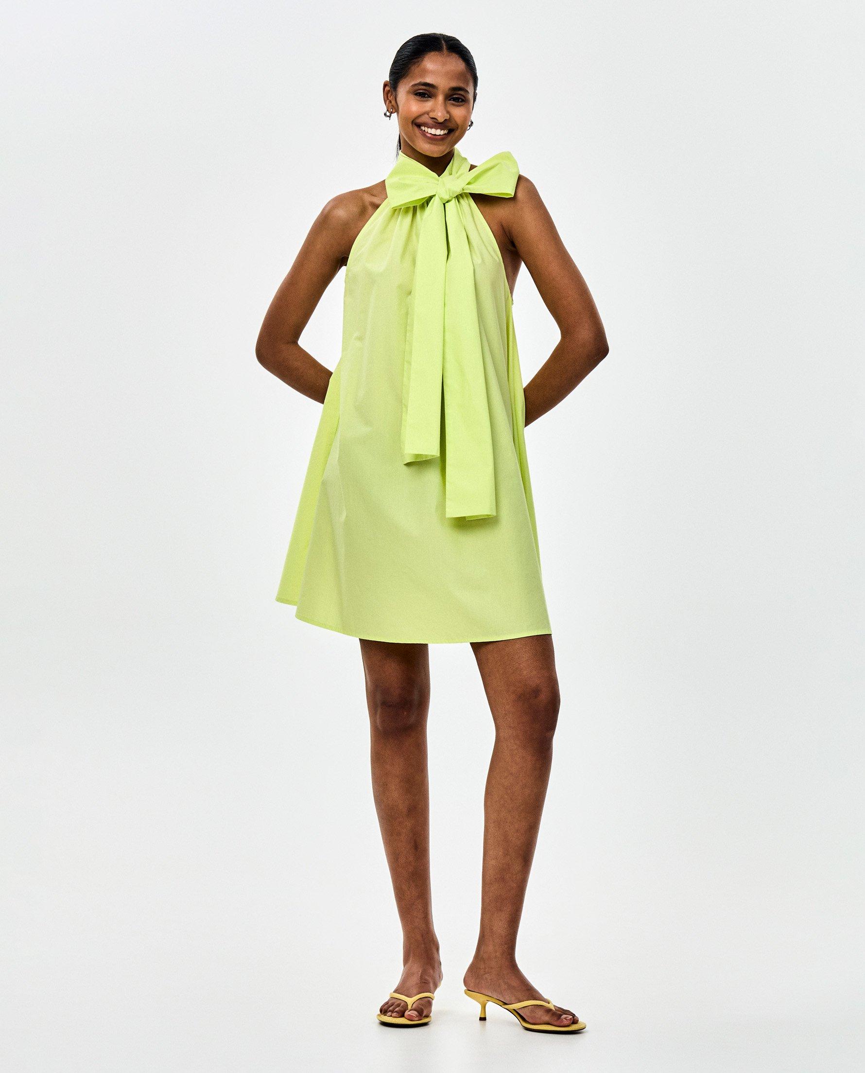 Top halter avec lien &agrave; nouer