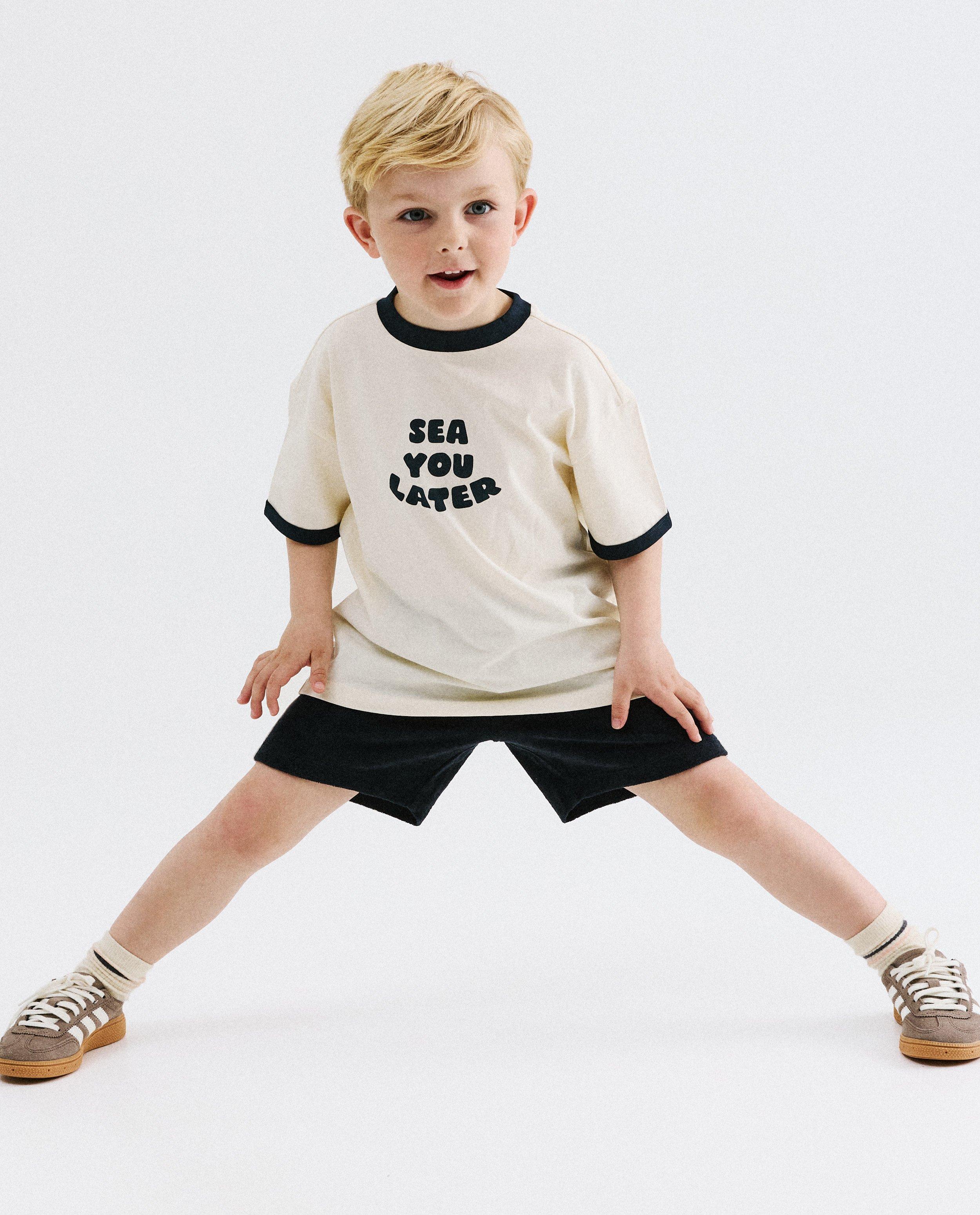 T-shirt met opschrift in reli&euml;f, loose fit - Product Detail - donkerblauw - afbeelding nummer 2