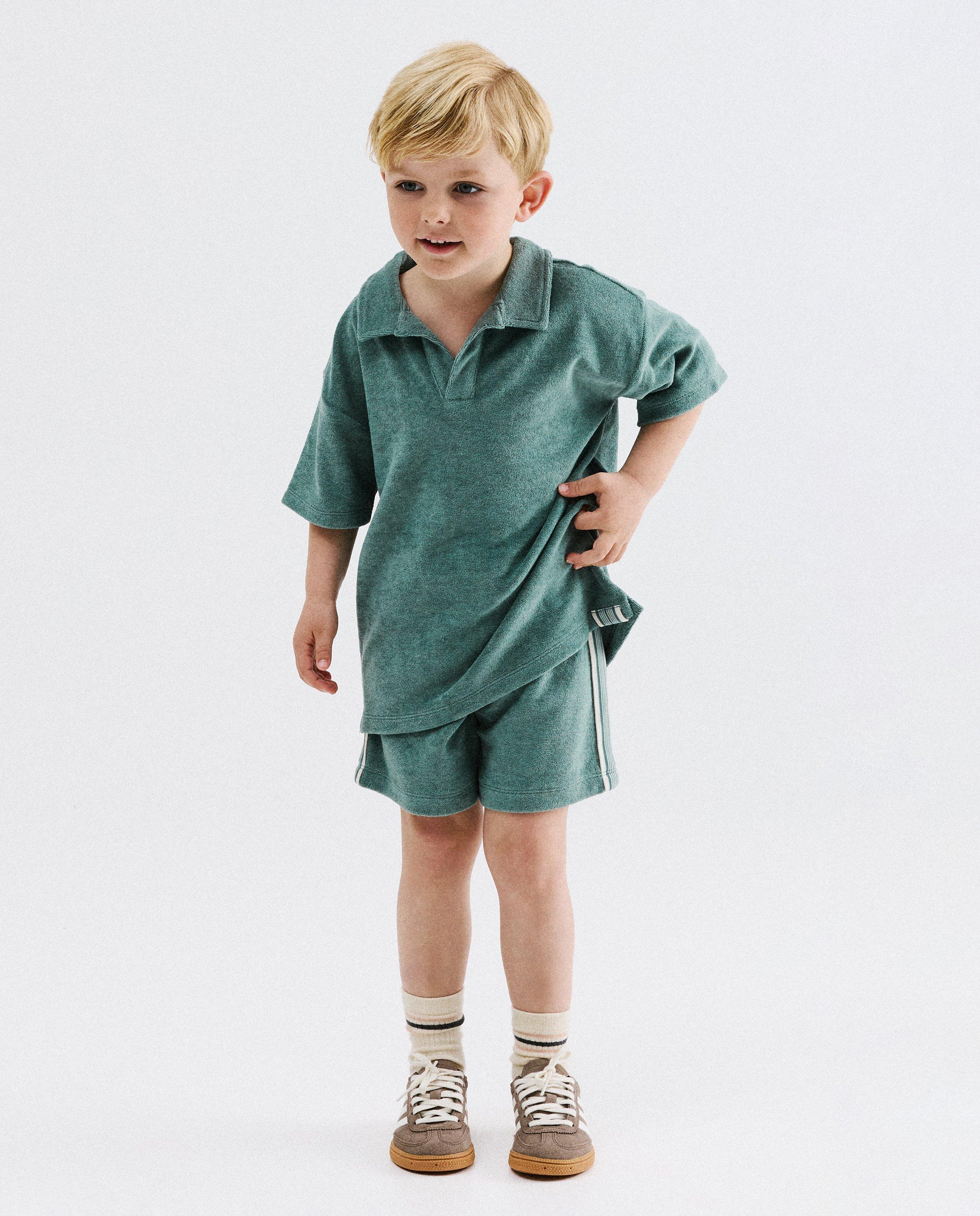 Short avec bande lat&eacute;rale - D&eacute;tails du produit - khaki - image num&eacute;ro 1