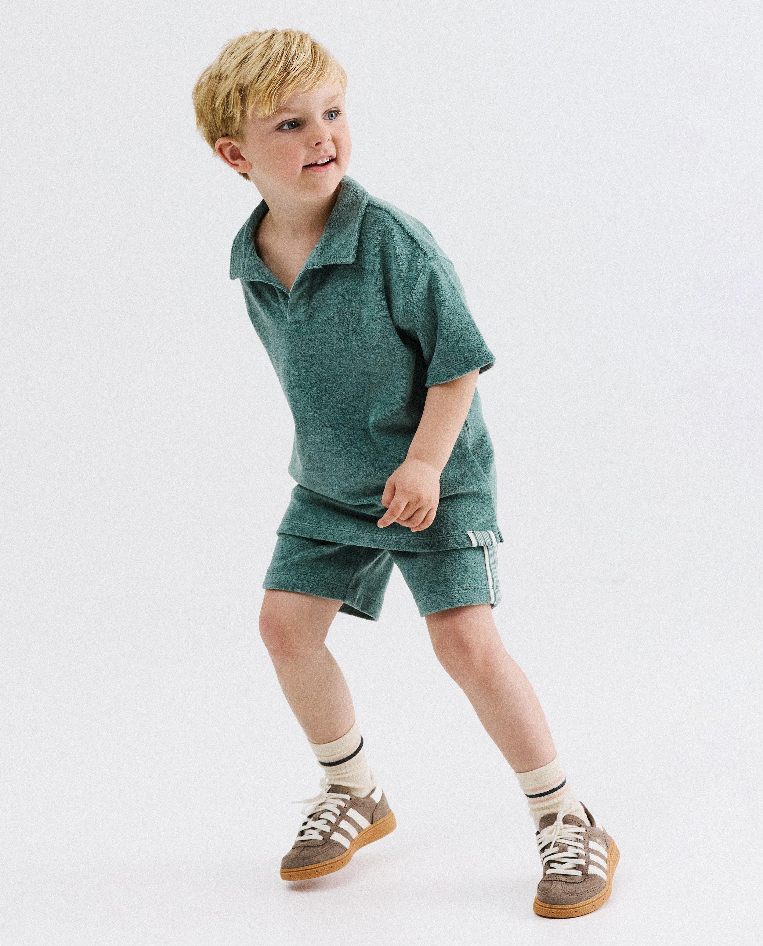 Short avec bande lat&eacute;rale - D&eacute;tails du produit - khaki - image num&eacute;ro 2