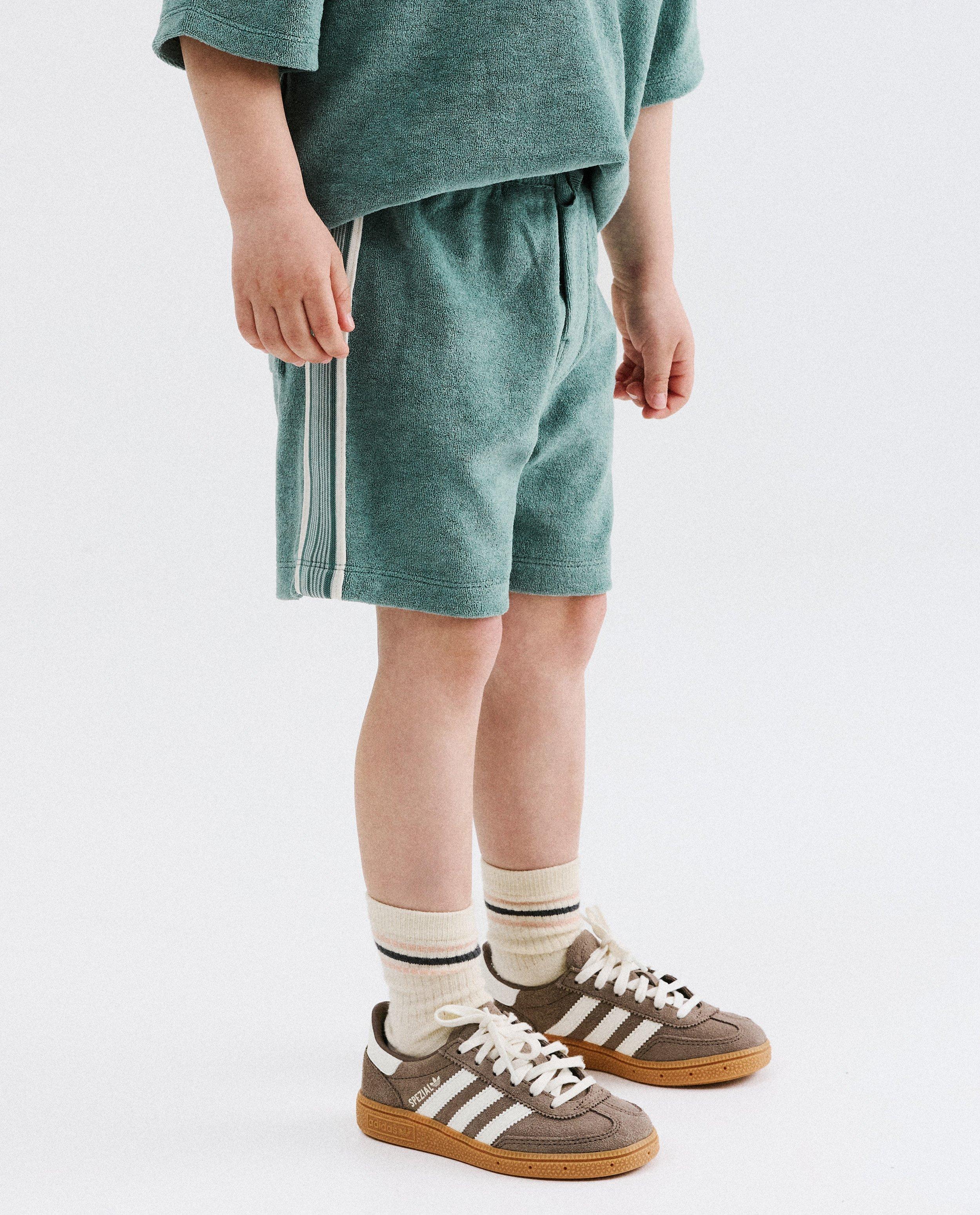 Short met zijstreep - Product Detail - khaki - afbeelding nummer 3