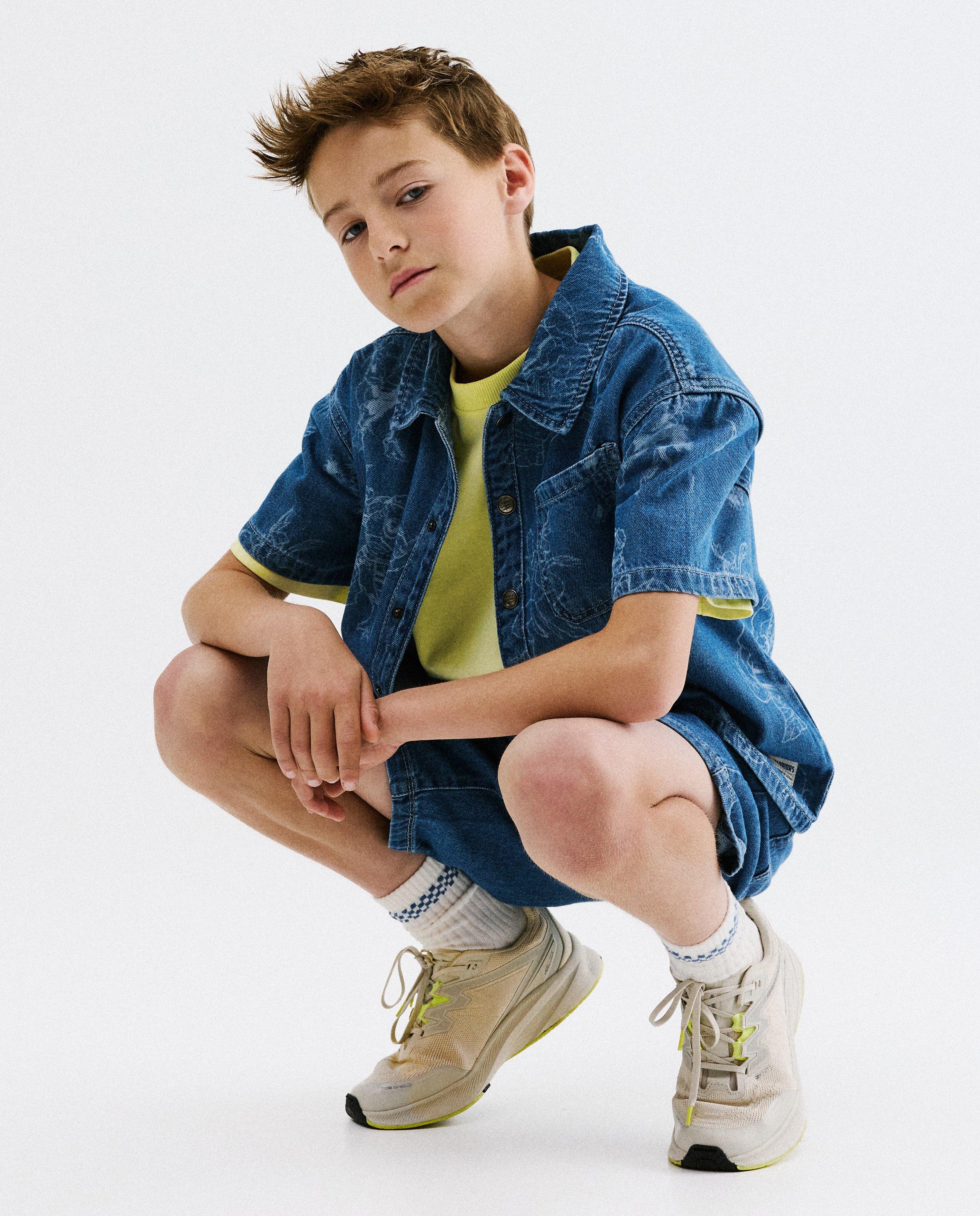 Jeanshemd met print Dino Warriors Dimitri Vegas, 104-152 - Product Detail - lichtblauw - afbeelding nummer 2