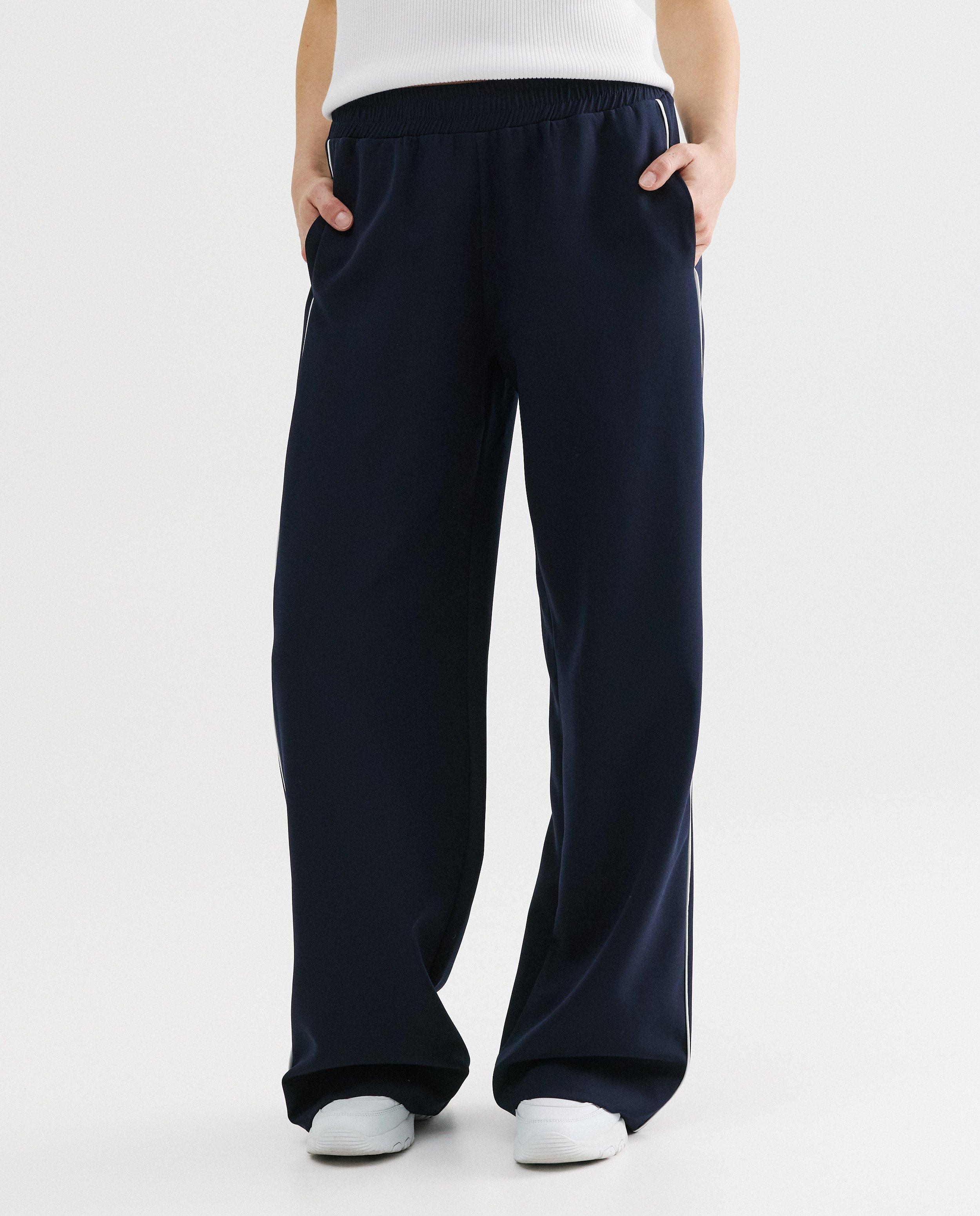 Broek met zijstrepen, 34-46 - Product Detail - donkerblauw - afbeelding nummer 3