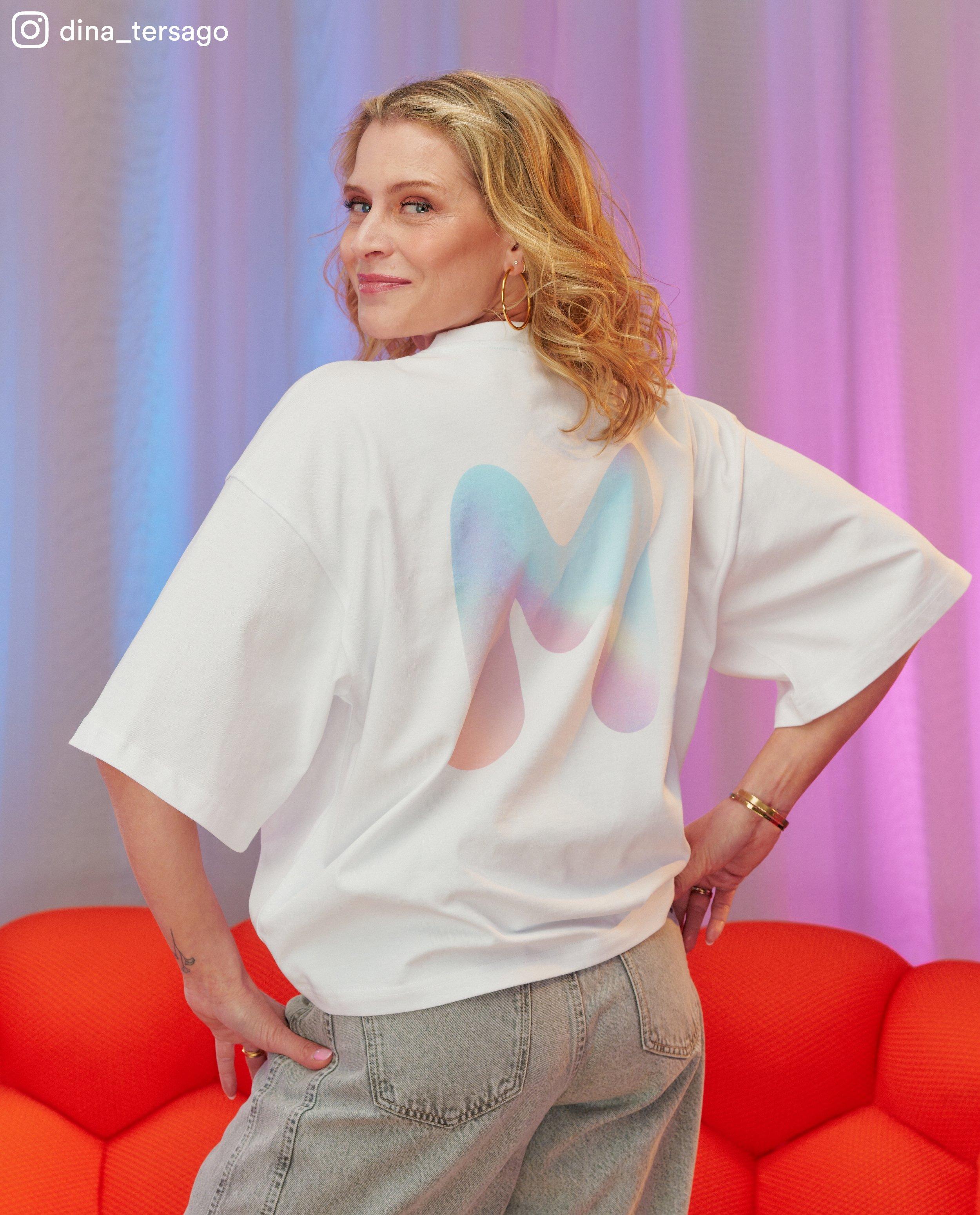 T-shirt met metallic opschrift, oversized fit - Product Detail - wit - afbeelding nummer 5