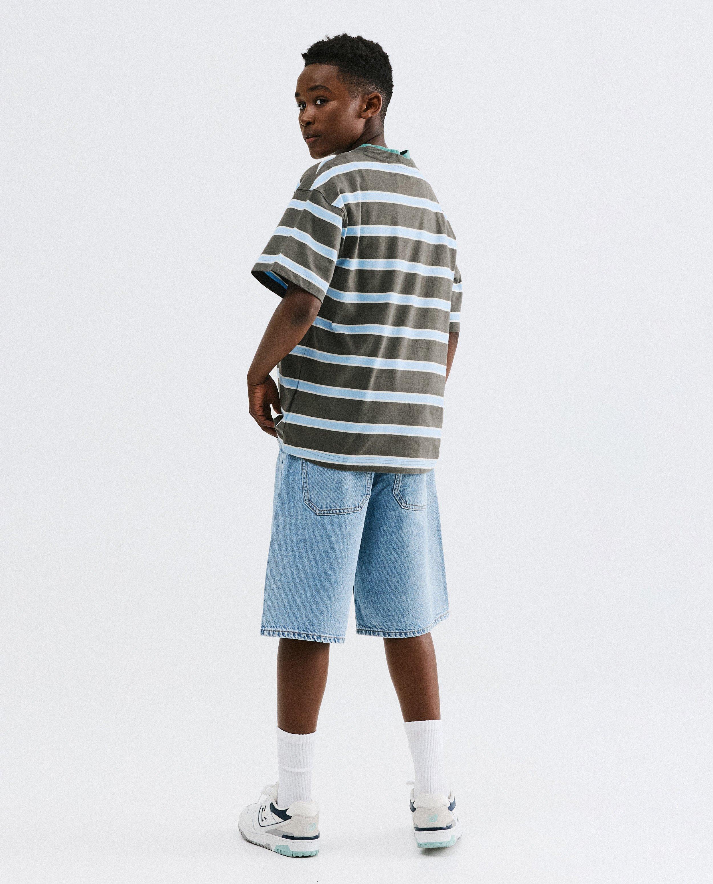 T-shirt &agrave; rayures, loose fit - D&eacute;tails du produit - brun - image num&eacute;ro 3