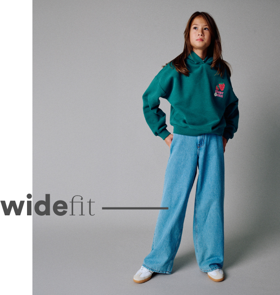 Wide leg fit