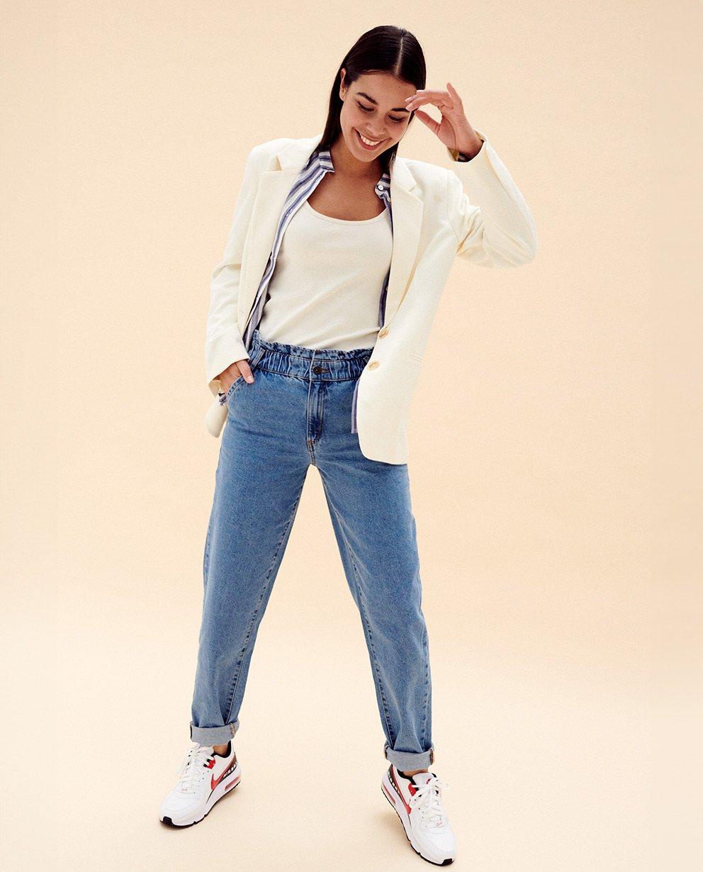Trendy geklede outfit - null - 
