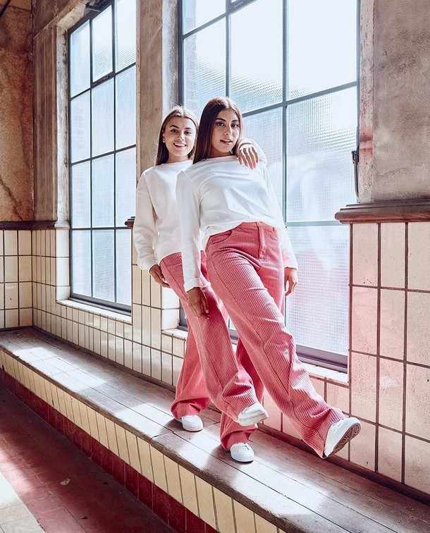 Vrolijke look met leuk opschrift Vrolijke look met leuk opschrift