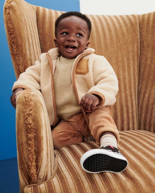 Baby beige Baby beige